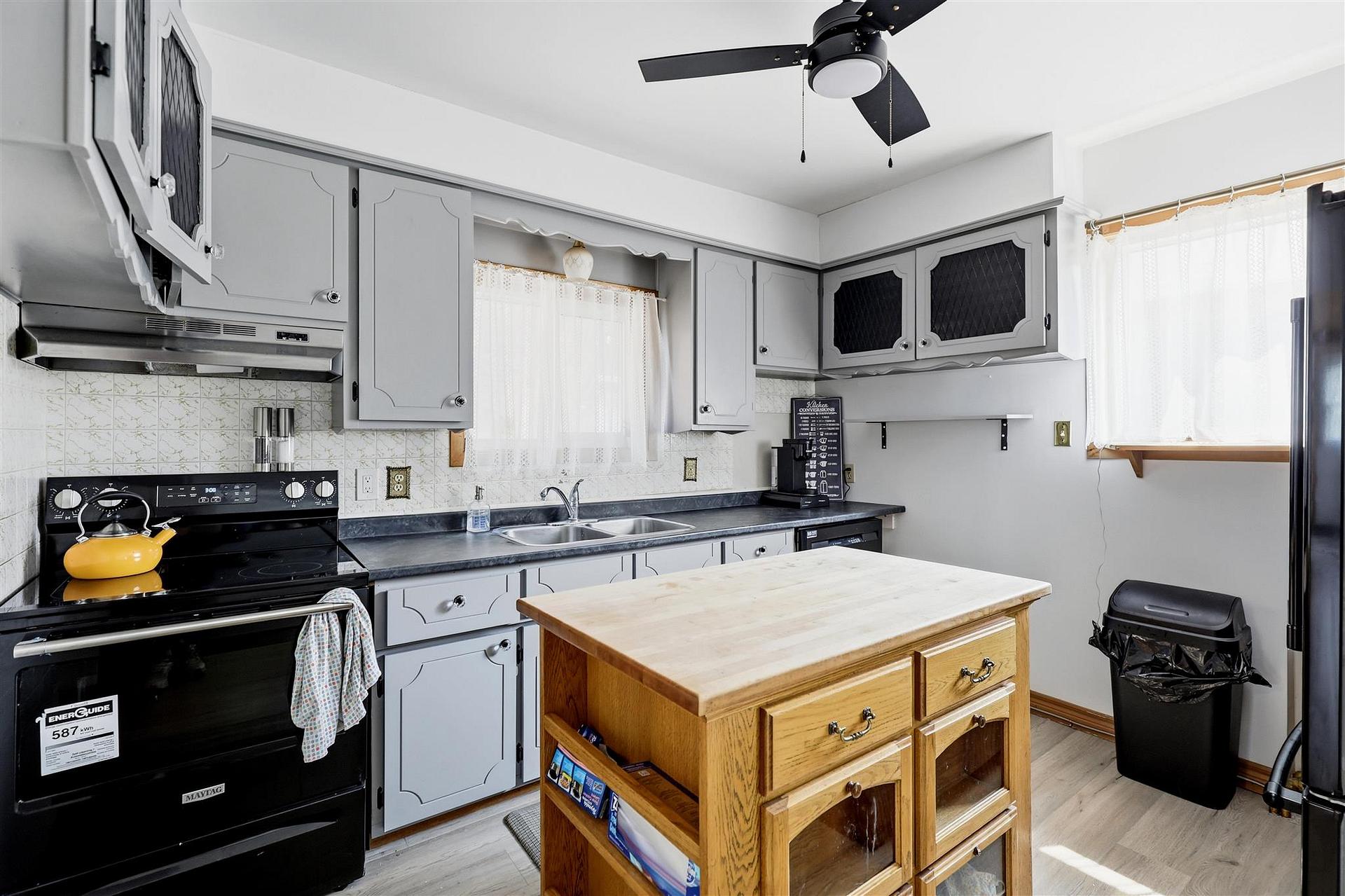 Photo 9 of 157 Alexandra Street, Sault Ste Marie, Ward 2 — HOMEH