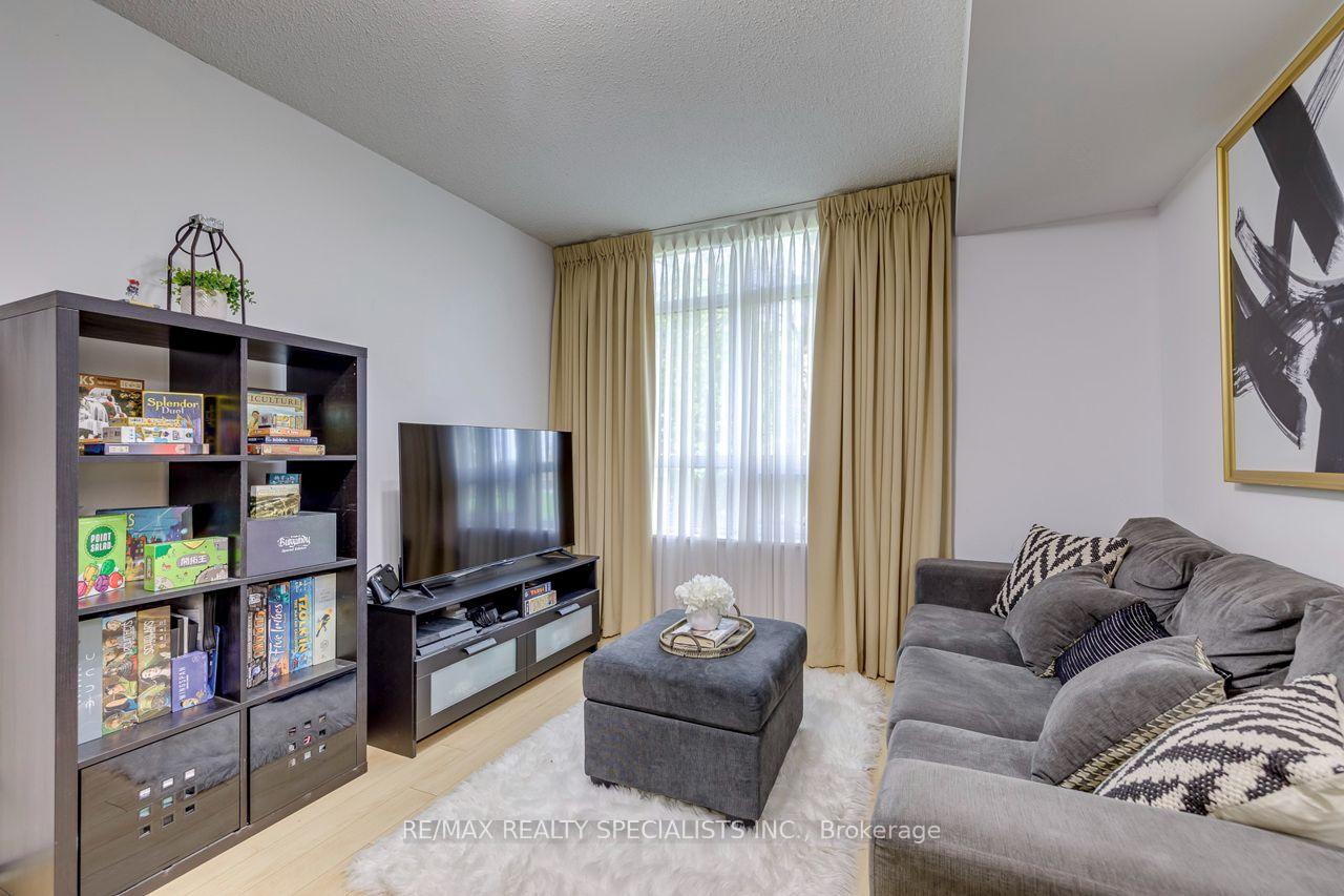 Photo 16 of Unit 103, 812 Landsdowne Avenue, Toronto, Dovercourt-Wallace Emerson-Junction — HOMEH