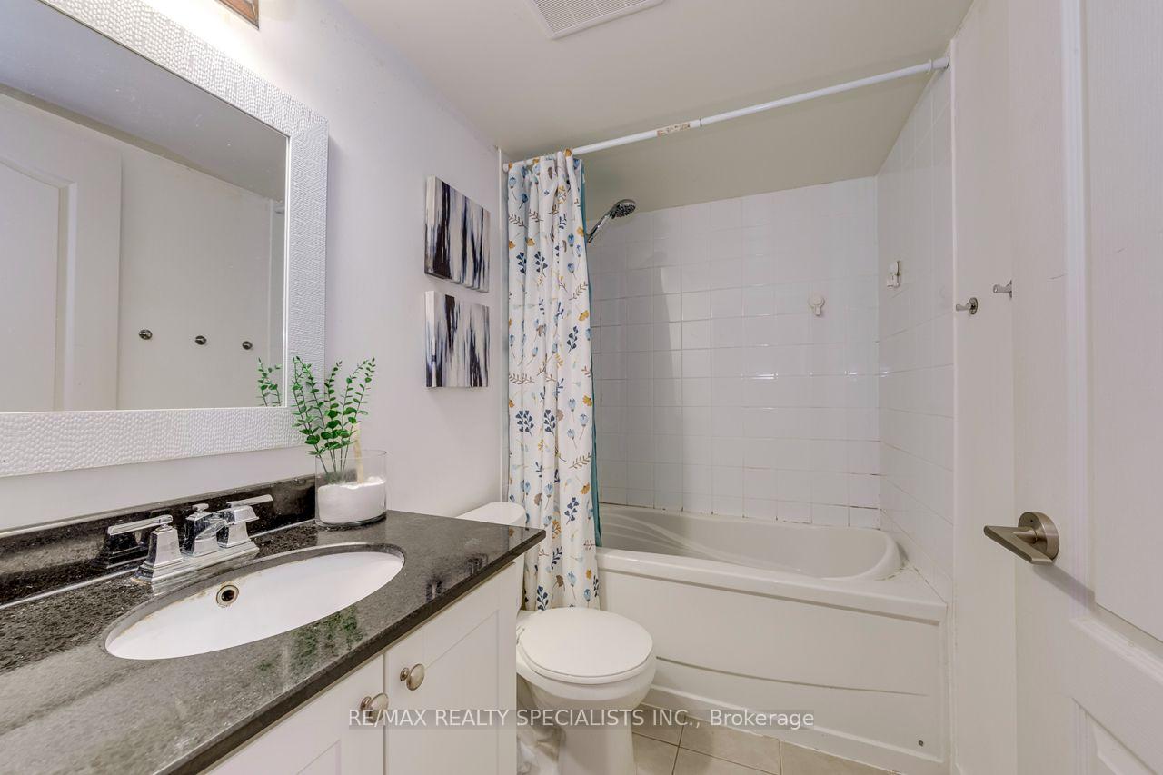 Photo 20 of Unit 103, 812 Landsdowne Avenue, Toronto, Dovercourt-Wallace Emerson-Junction — HOMEH
