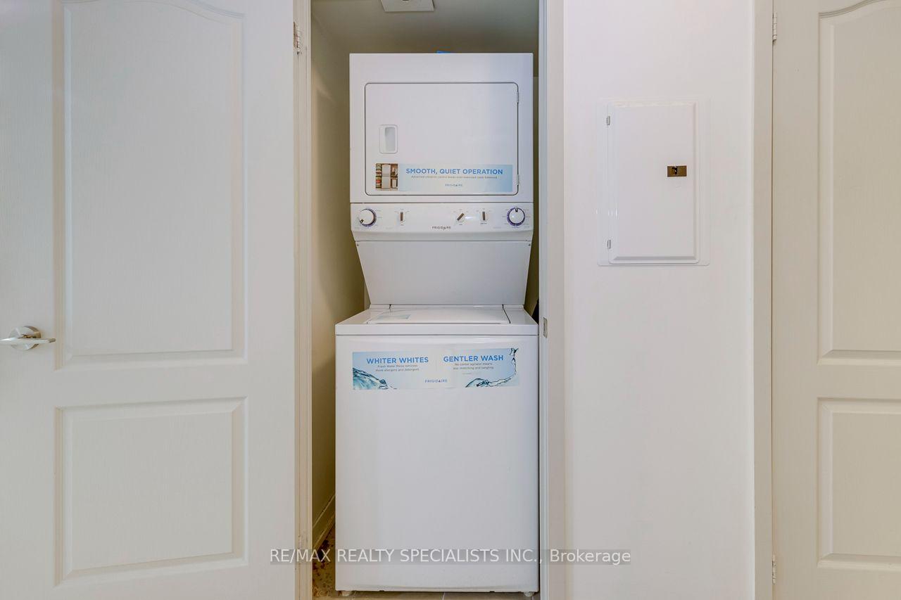 Photo 22 of Unit 103, 812 Landsdowne Avenue, Toronto, Dovercourt-Wallace Emerson-Junction — HOMEH