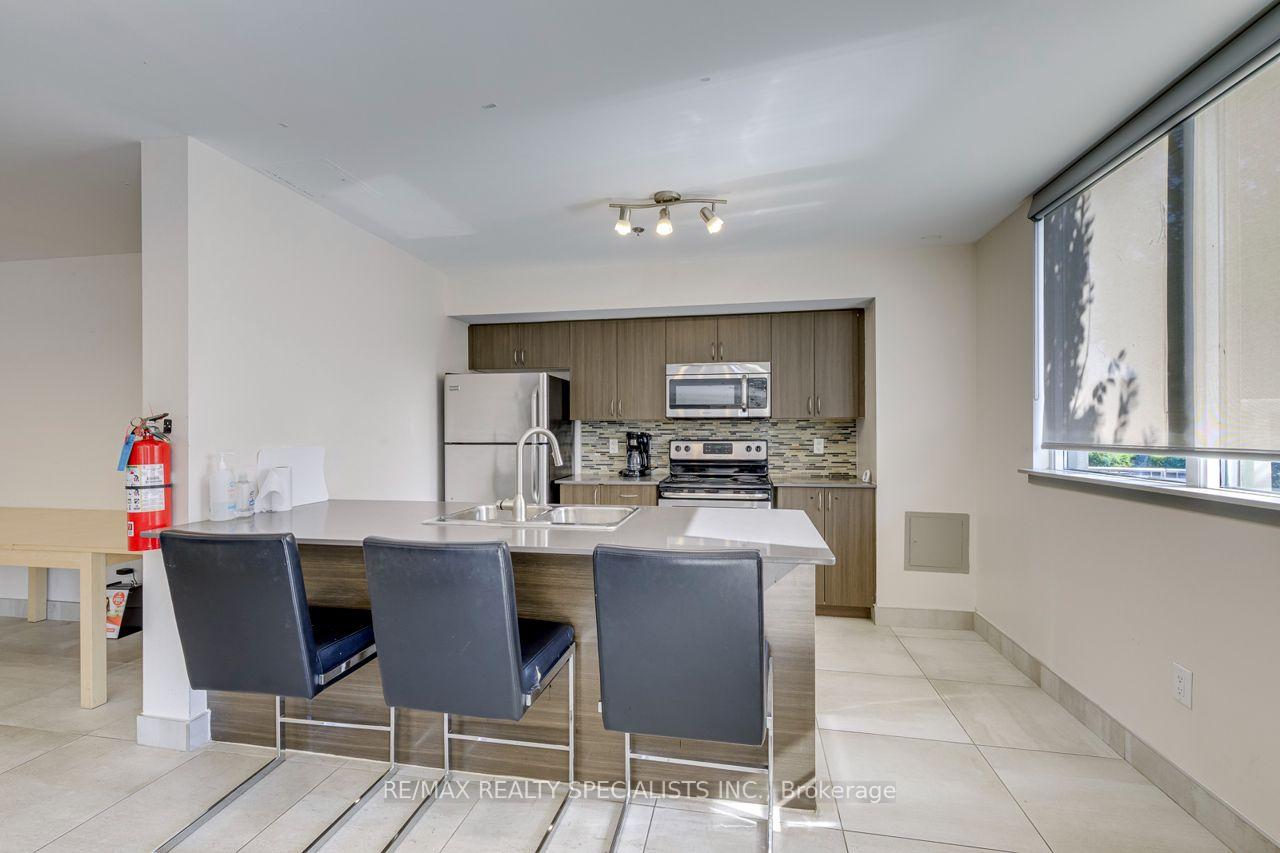 Photo 26 of Unit 103, 812 Landsdowne Avenue, Toronto, Dovercourt-Wallace Emerson-Junction — HOMEH