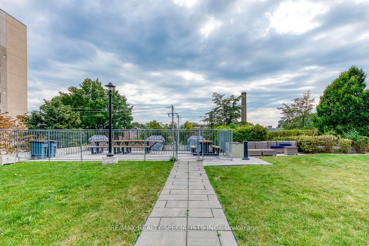 Photo 30 of Unit 103, 812 Landsdowne Avenue, Toronto, Dovercourt-Wallace Emerson-Junction — HOMEH