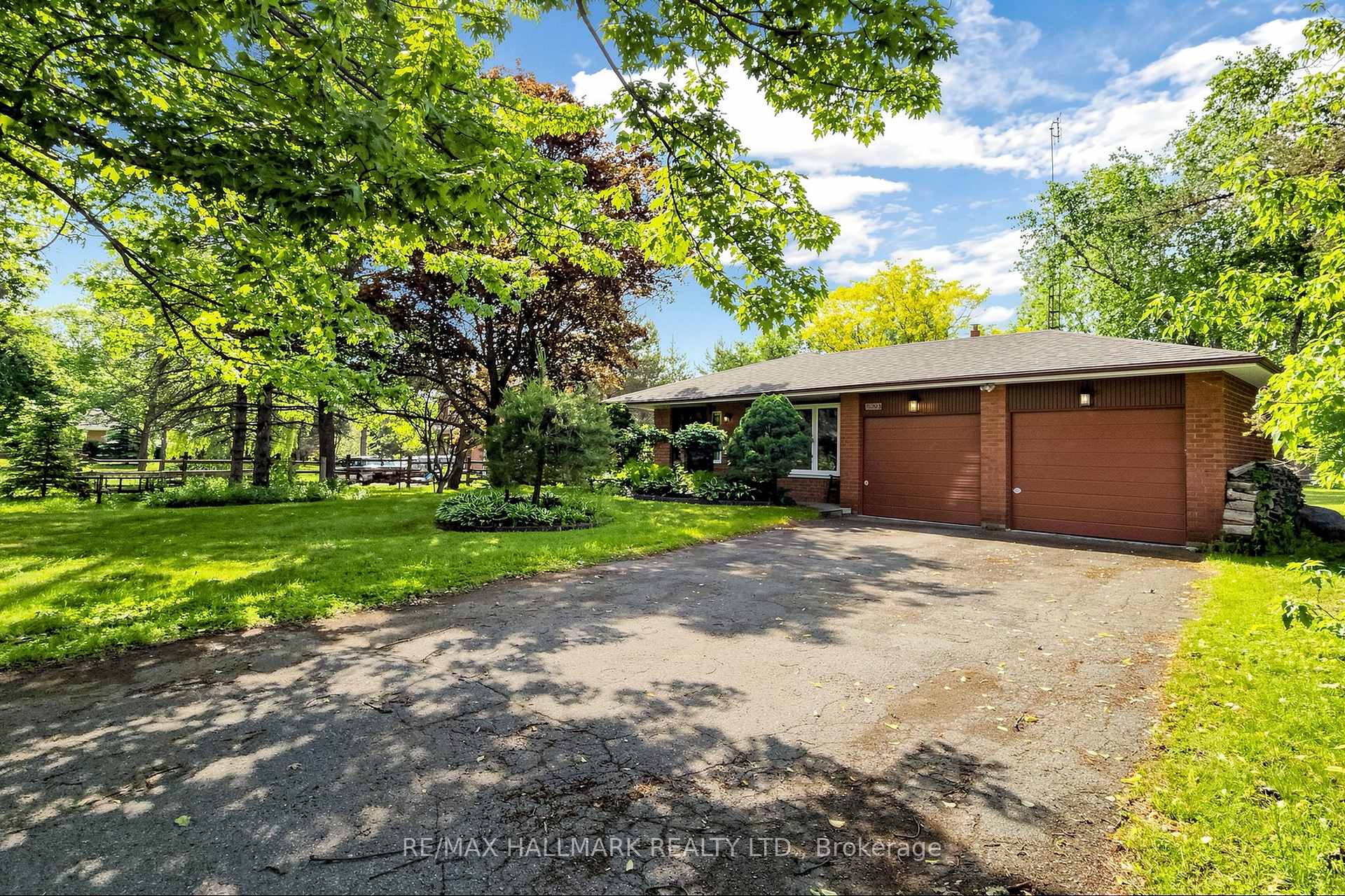 Photo of 5193 Aurora Road