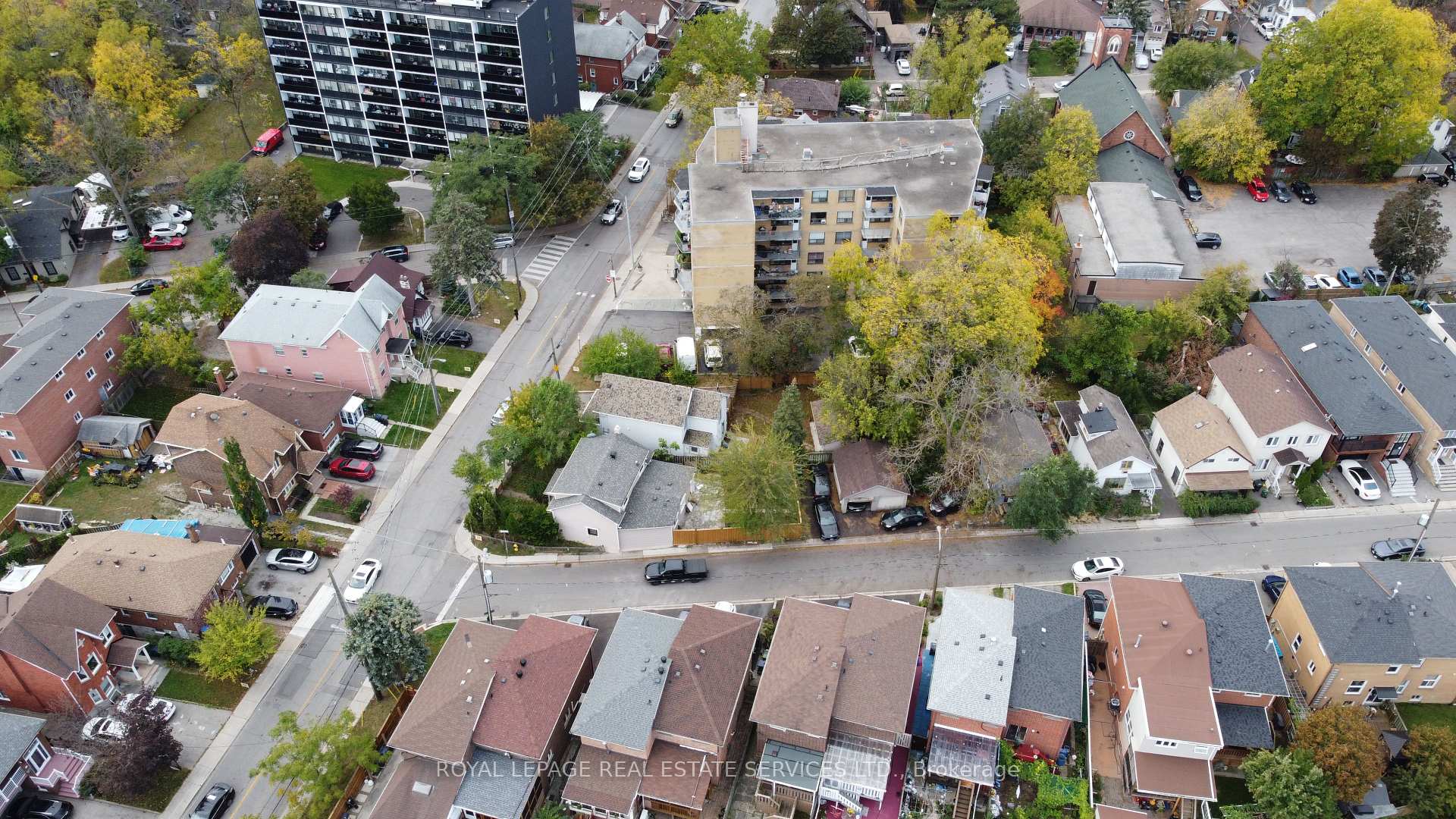 Photo 5 of 42 Church Street, North York, Weston — HOMEH