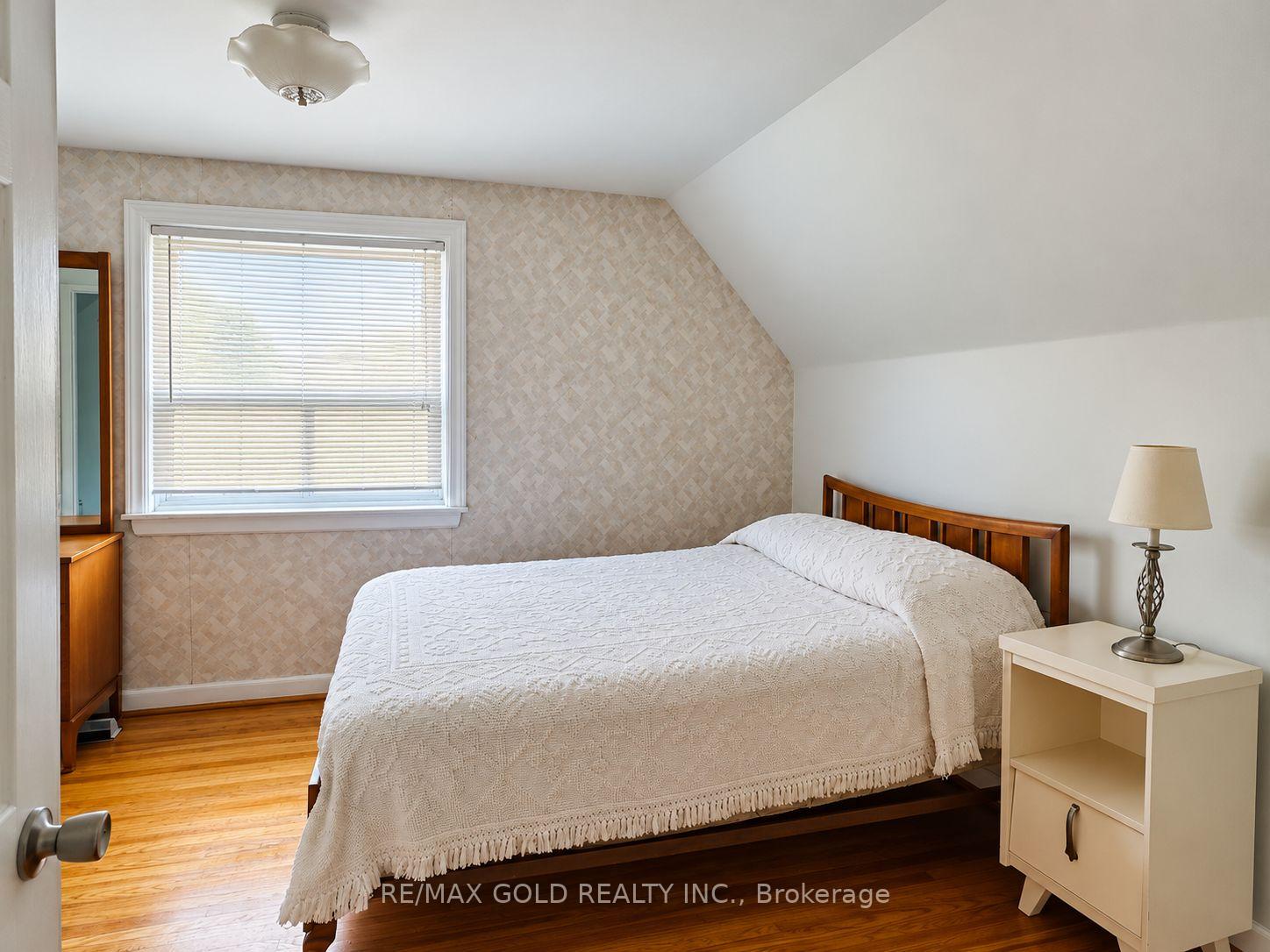 Photo 18 of 6964 Justine Drive, Mississauga, Malton — HOMEH
