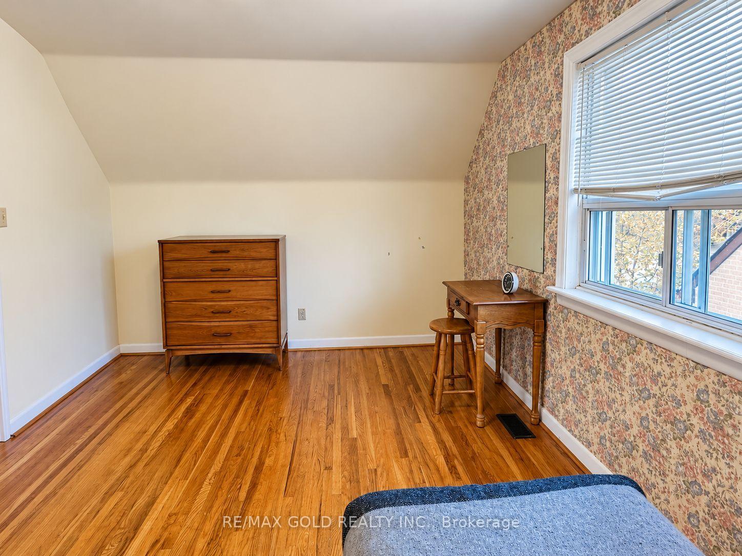 Photo 20 of 6964 Justine Drive, Mississauga, Malton — HOMEH
