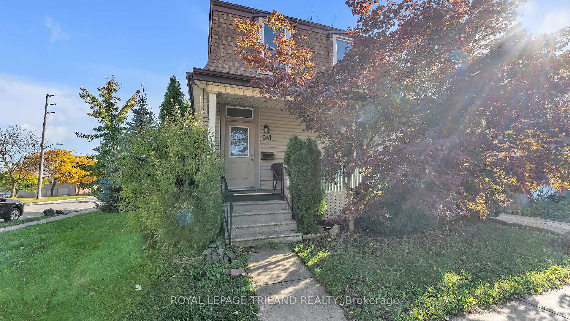 Photo 3 of 541 Nelson Street, London, East K — HOMEH