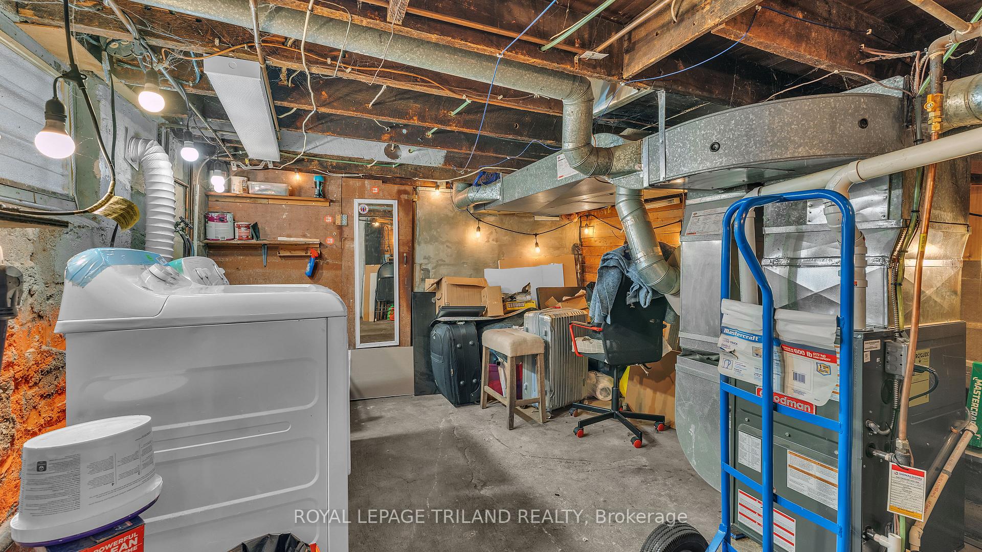 Photo 15 of 541 Nelson Street, London, East K — HOMEH