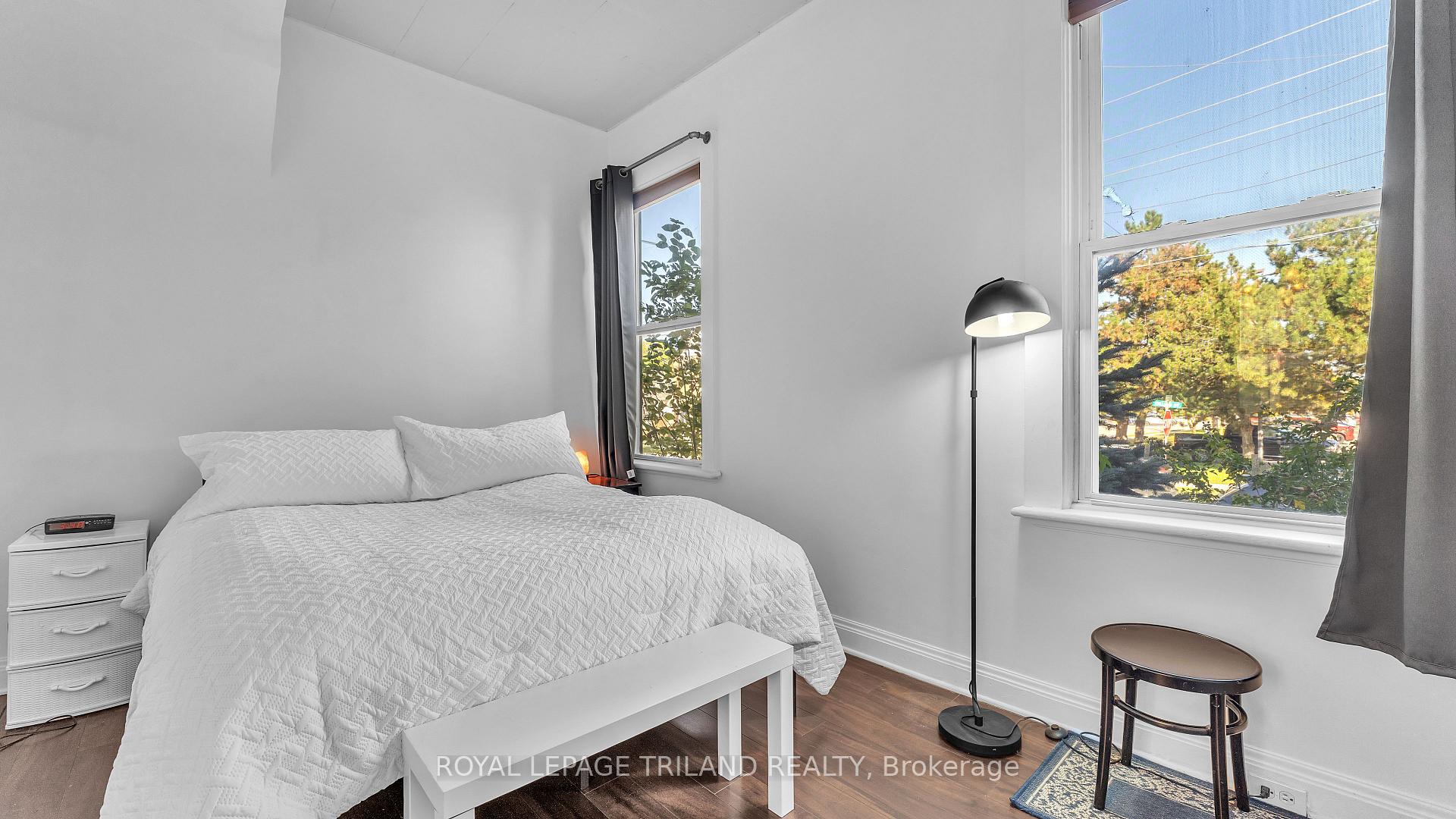 Photo 16 of 541 Nelson Street, London, East K — HOMEH