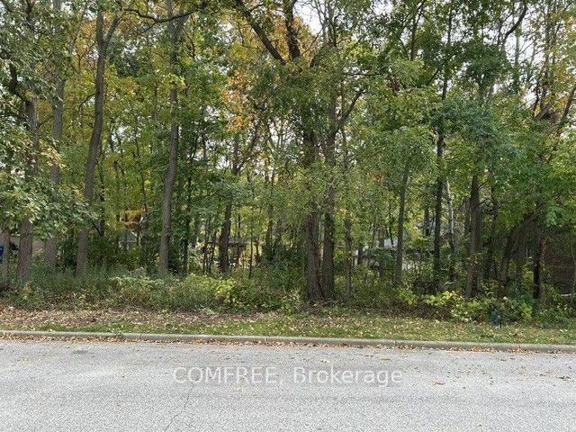 Photo of 2215 Edgemore Avenue