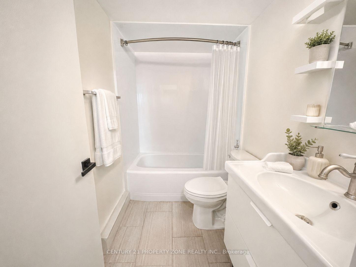 Photo 17 of Unit 115, 4185 Shipp Drive, Mississauga, City Centre — HOMEH
