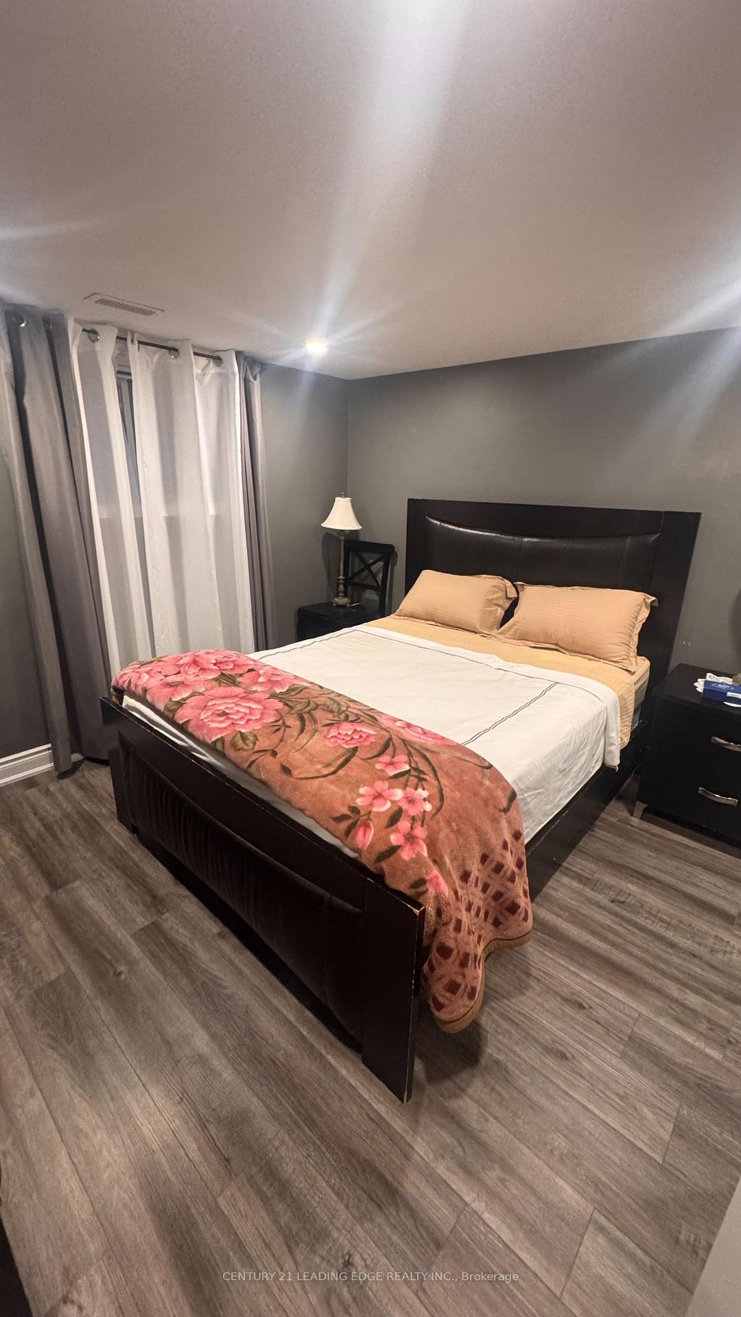 Photo 2 of 108 Crocus Drive, Scarborough, Wexford-Maryvale — HOMEH