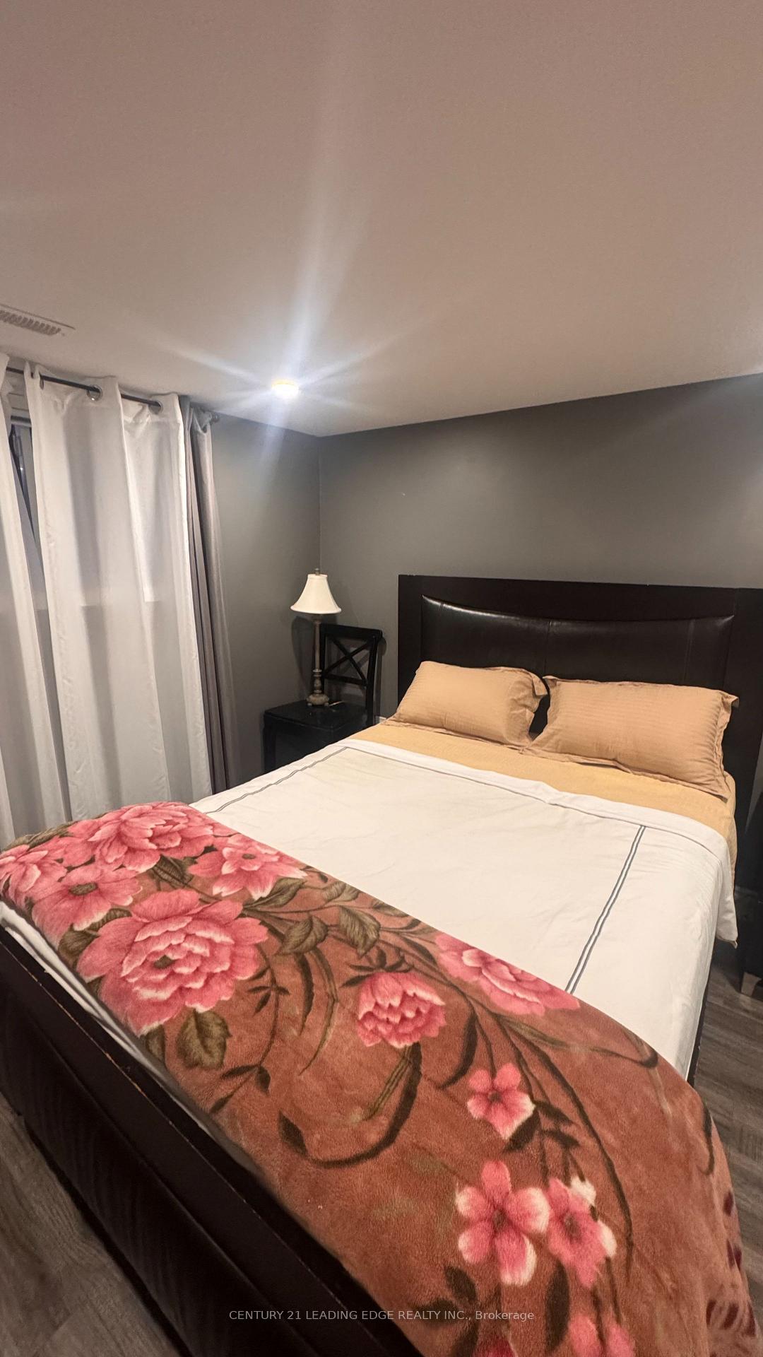 Photo 5 of 108 Crocus Drive, Scarborough, Wexford-Maryvale — HOMEH