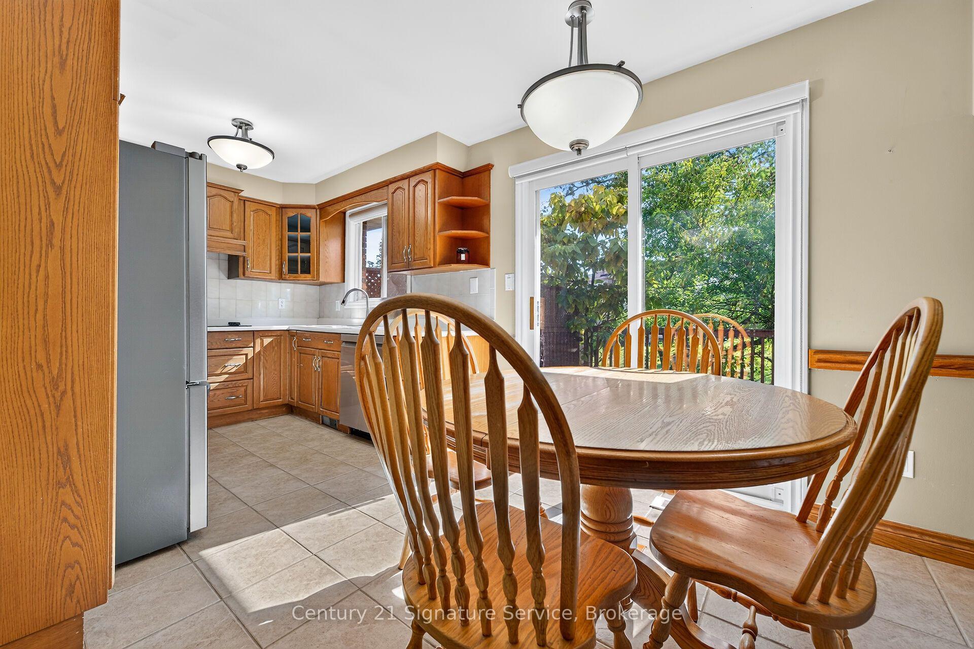 Photo 5 of 11 Fuller Crescent, Thorold, Confederation Heights — HOMEH