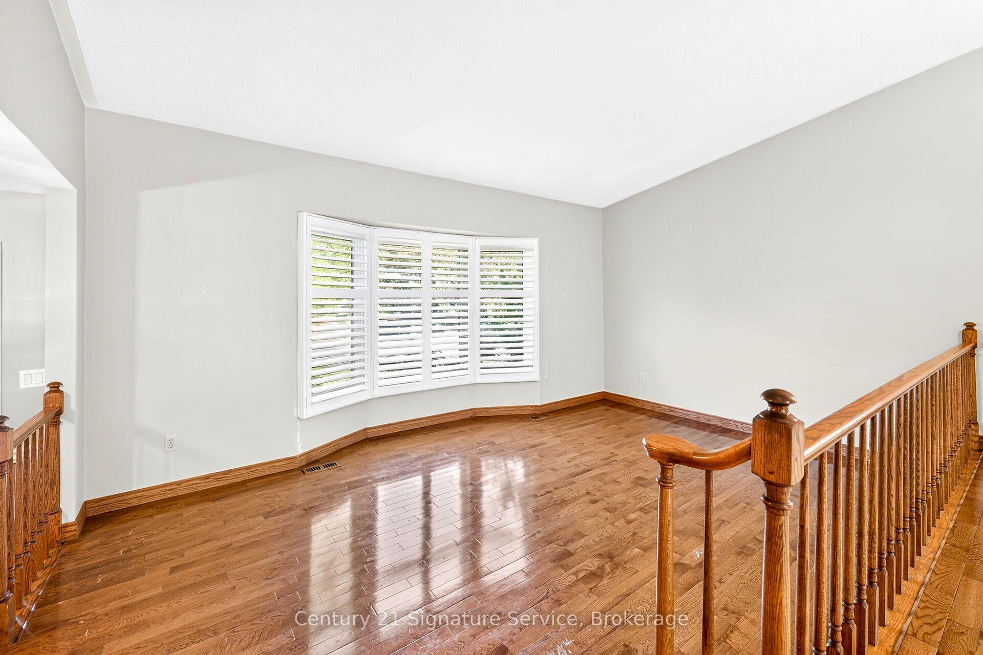 Photo 19 of 11 Fuller Crescent, Thorold, Confederation Heights — HOMEH