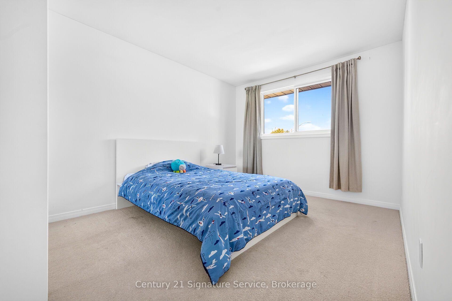 Photo 23 of 11 Fuller Crescent, Thorold, Confederation Heights — HOMEH