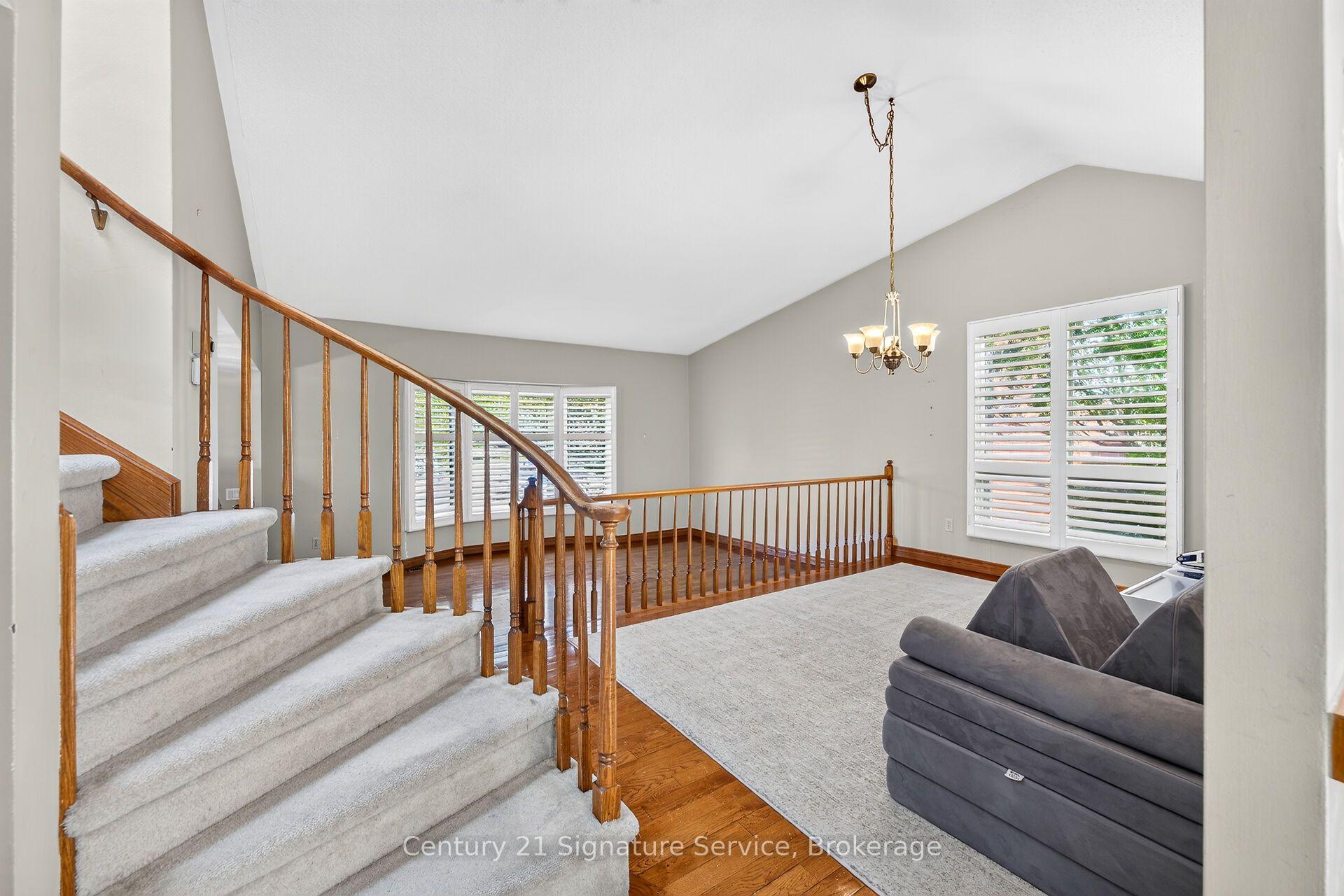 Photo 35 of 11 Fuller Crescent, Thorold, Confederation Heights — HOMEH