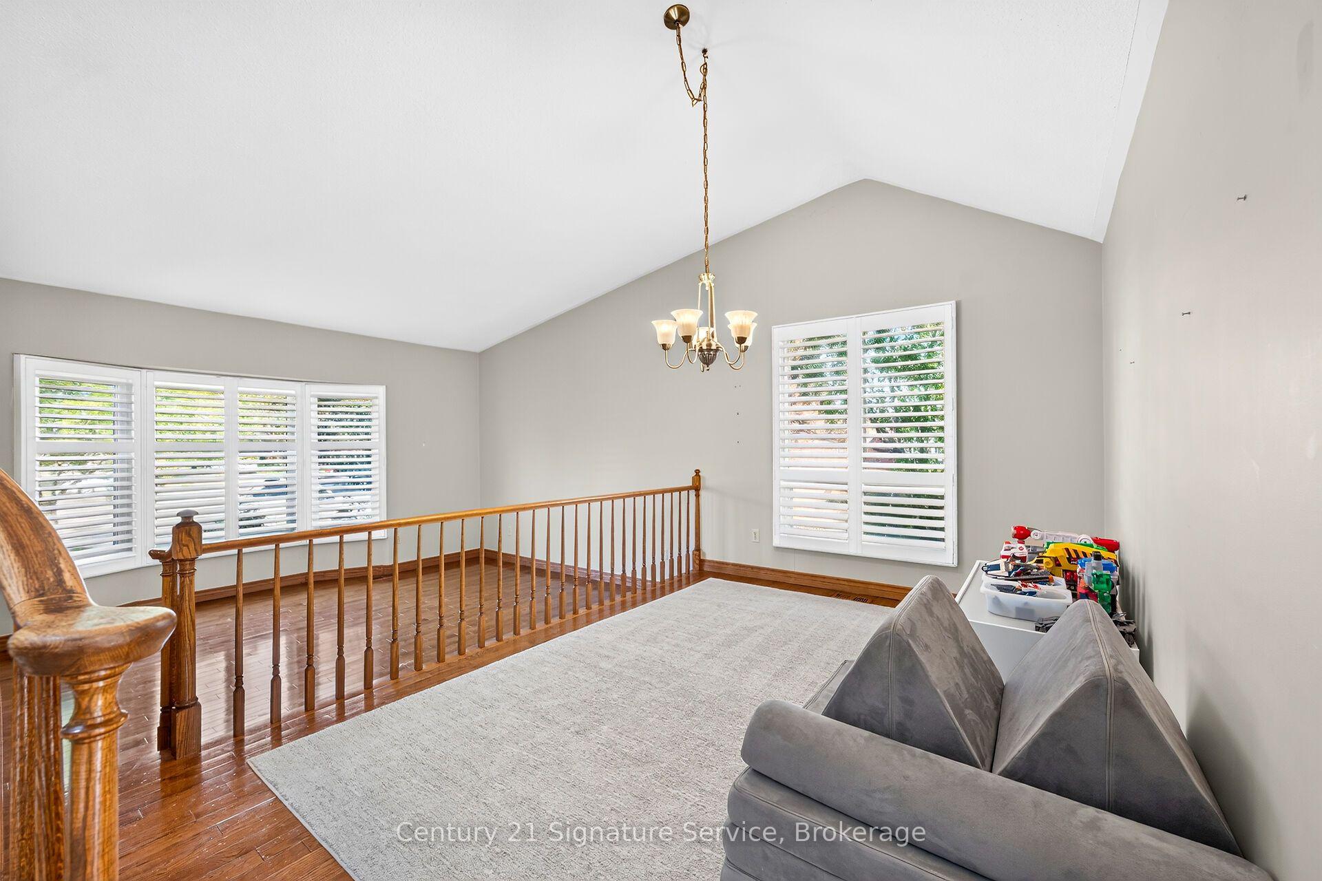 Photo 36 of 11 Fuller Crescent, Thorold, Confederation Heights — HOMEH