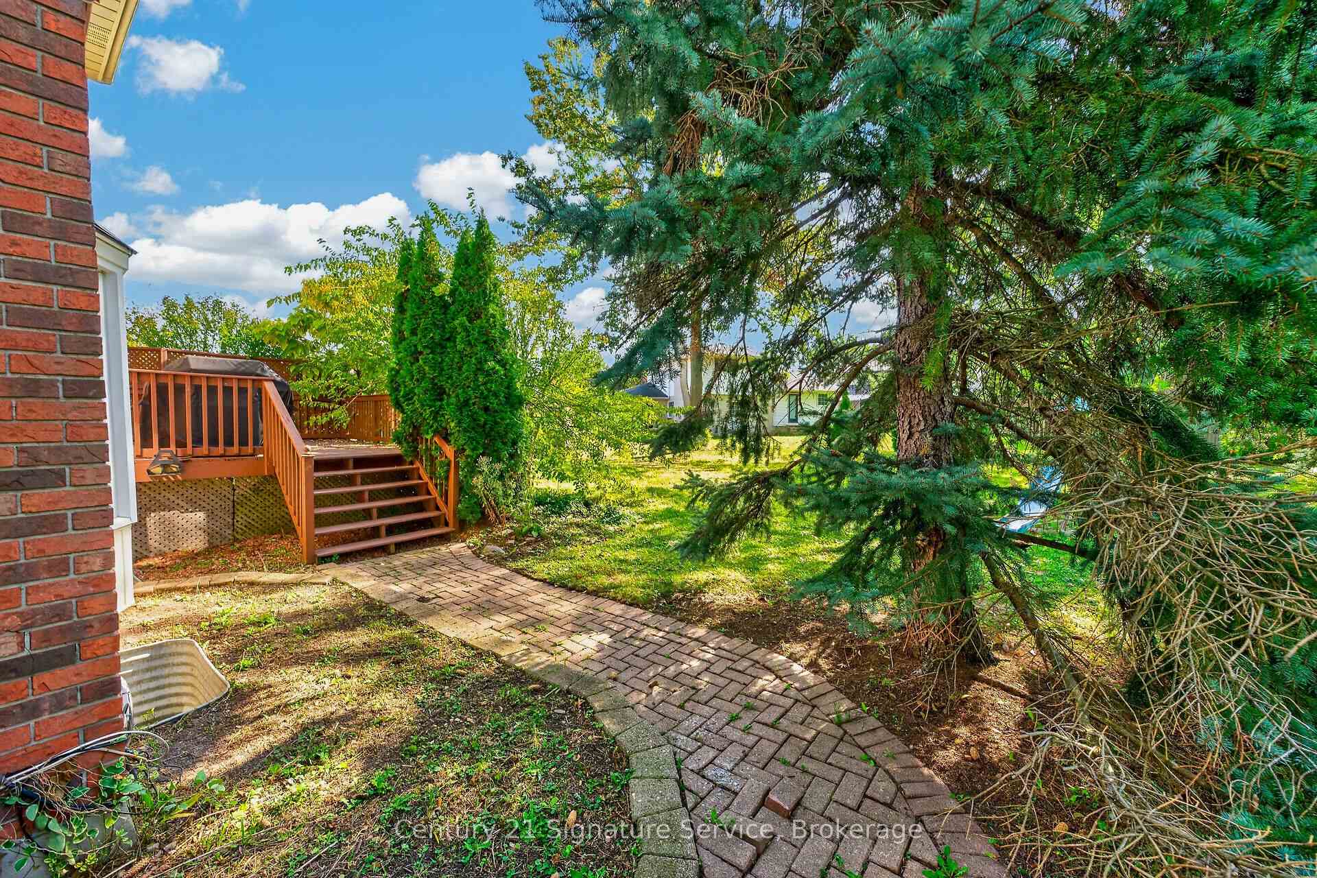 Photo 40 of 11 Fuller Crescent, Thorold, Confederation Heights — HOMEH