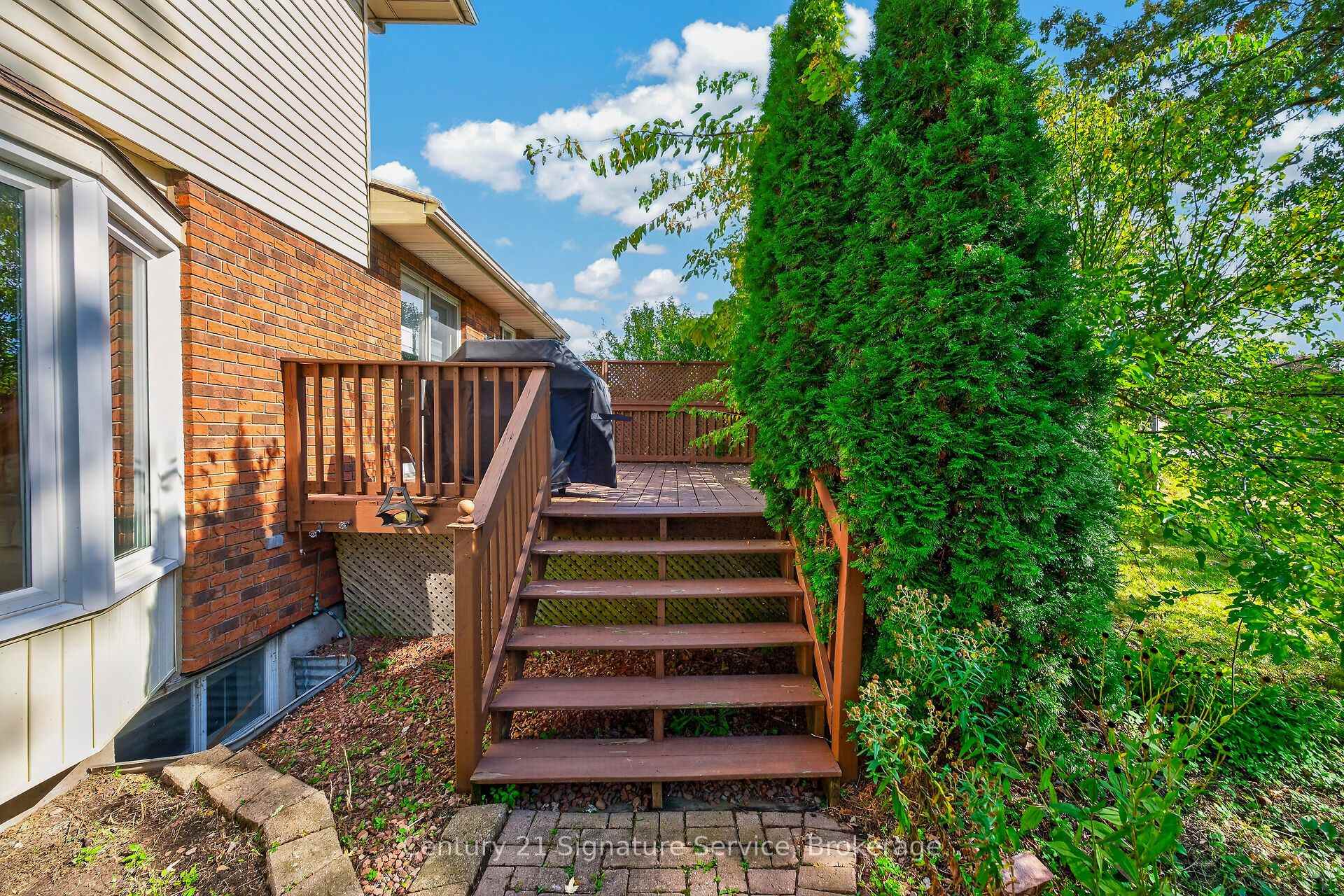 Photo 41 of 11 Fuller Crescent, Thorold, Confederation Heights — HOMEH
