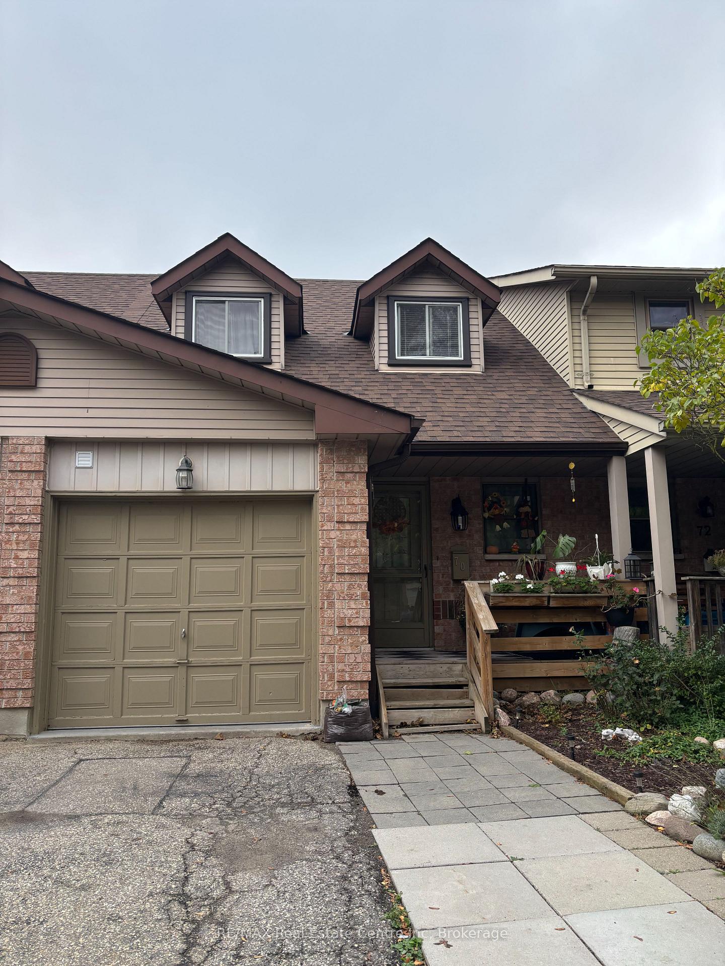 Photo 17 of 70 Grandridge Crescent, Guelph, Willow West/Sugarbush/West Acres — HOMEH