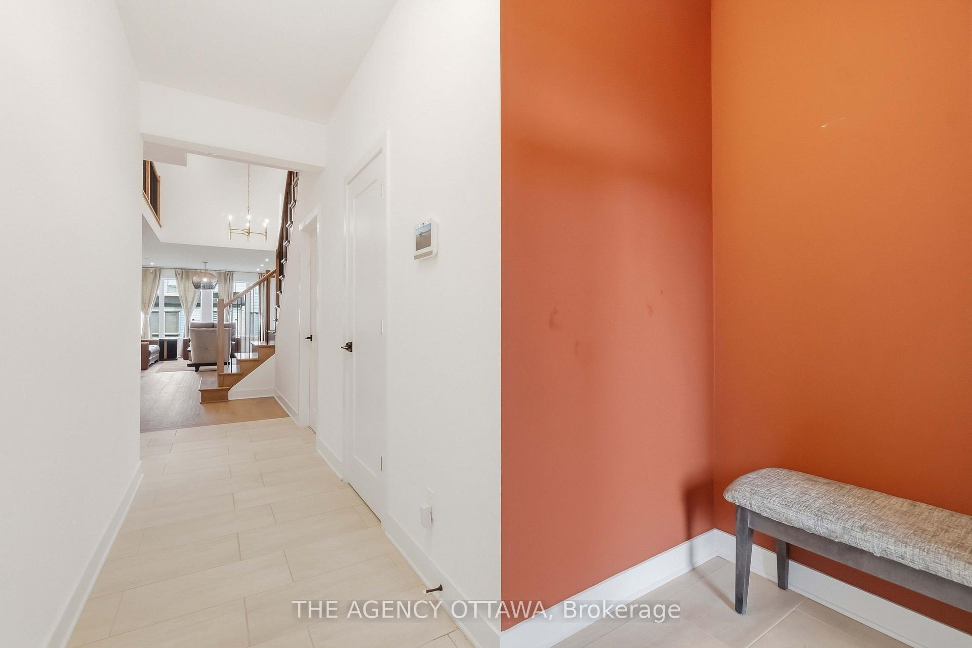 Photo 3 of 124 Dun Skipper Drive, Ottawa, Blossom Park/Kemp Park/Findlay Creek — HOMEH