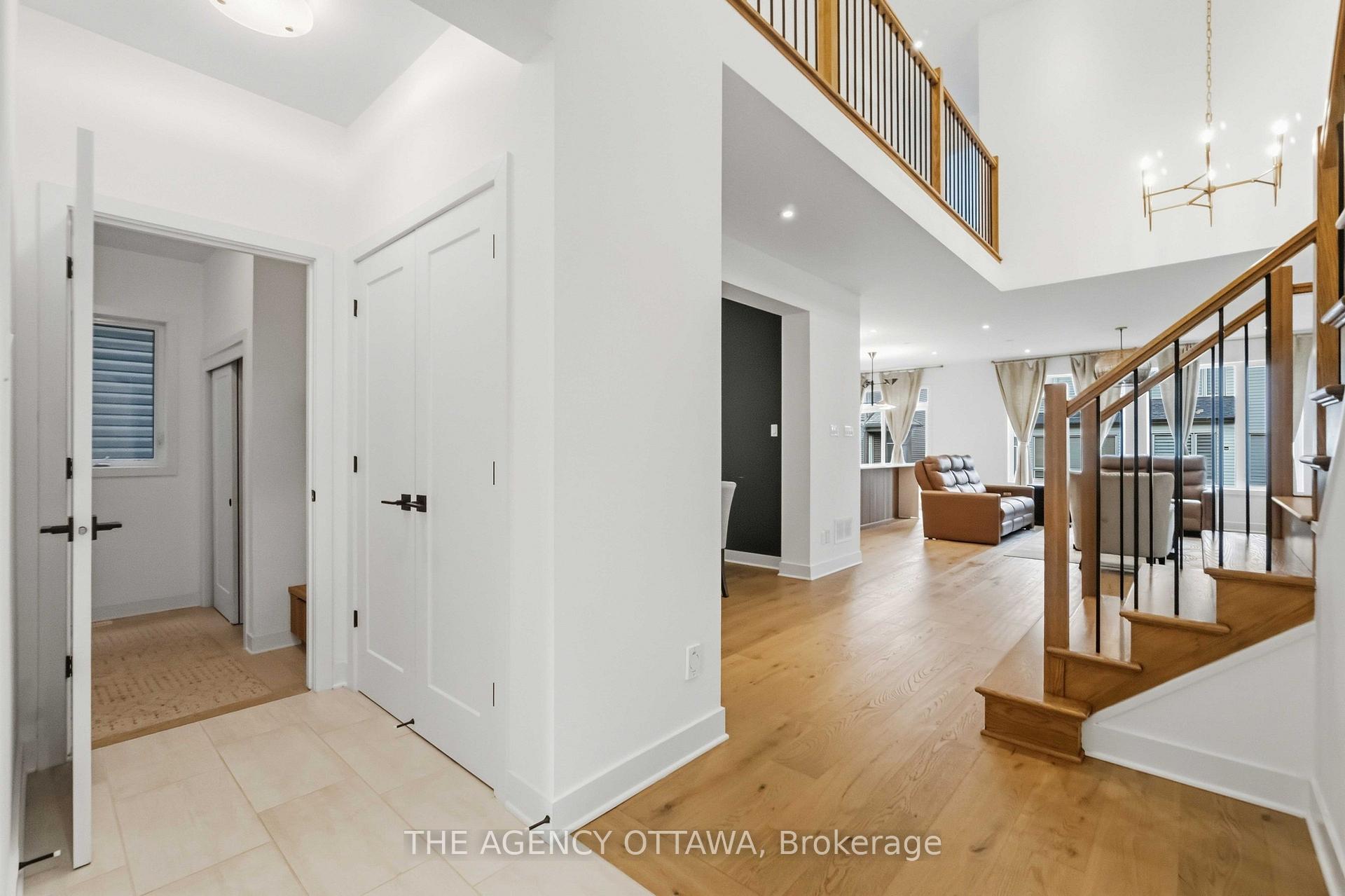 Photo 4 of 124 Dun Skipper Drive, Ottawa, Blossom Park/Kemp Park/Findlay Creek — HOMEH