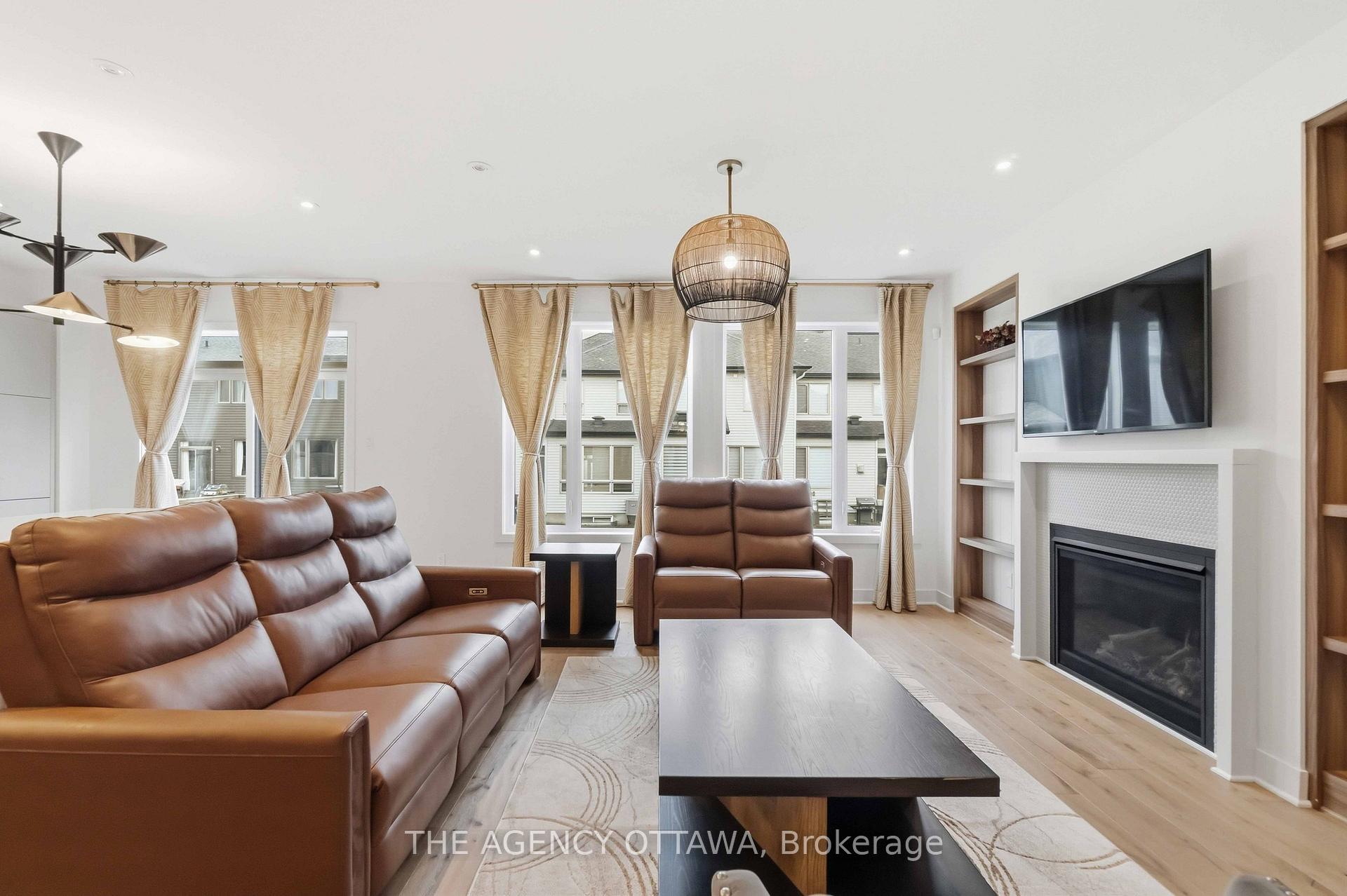 Photo 10 of 124 Dun Skipper Drive, Ottawa, Blossom Park/Kemp Park/Findlay Creek — HOMEH