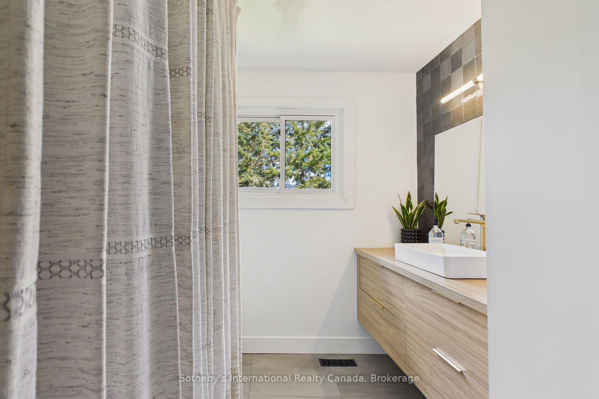 Photo 27 of 1229 Miriam Drive, Bracebridge, Oakley — HOMEH