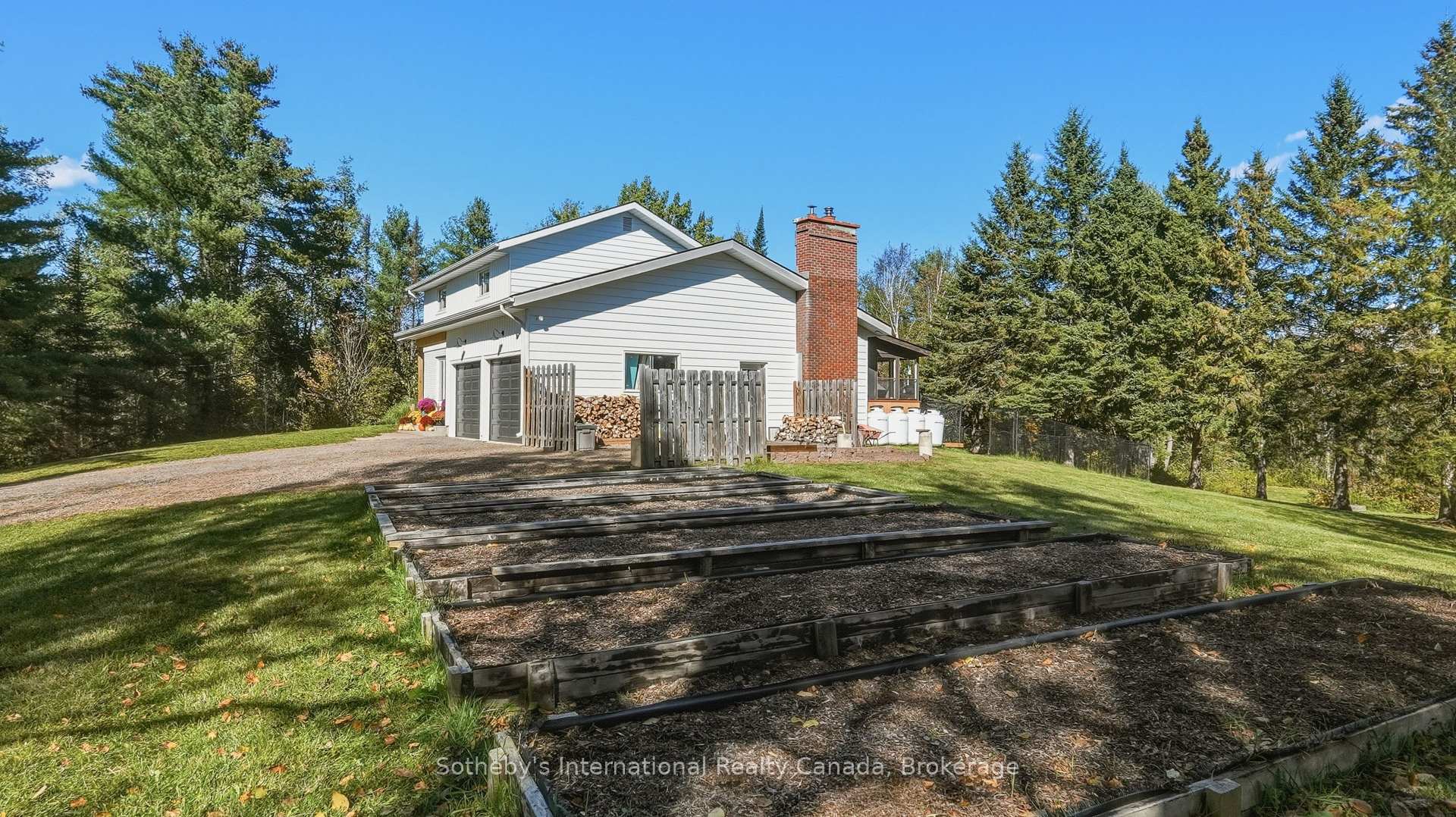 Photo 43 of 1229 Miriam Drive, Bracebridge, Oakley — HOMEH