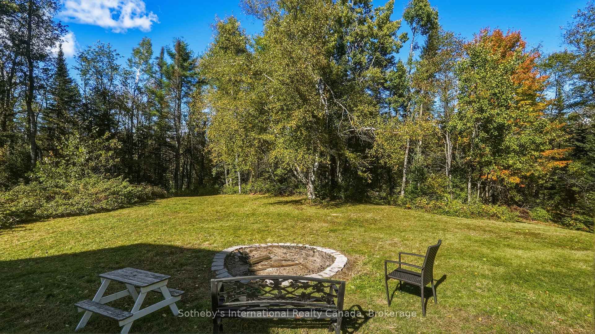 Photo 46 of 1229 Miriam Drive, Bracebridge, Oakley — HOMEH