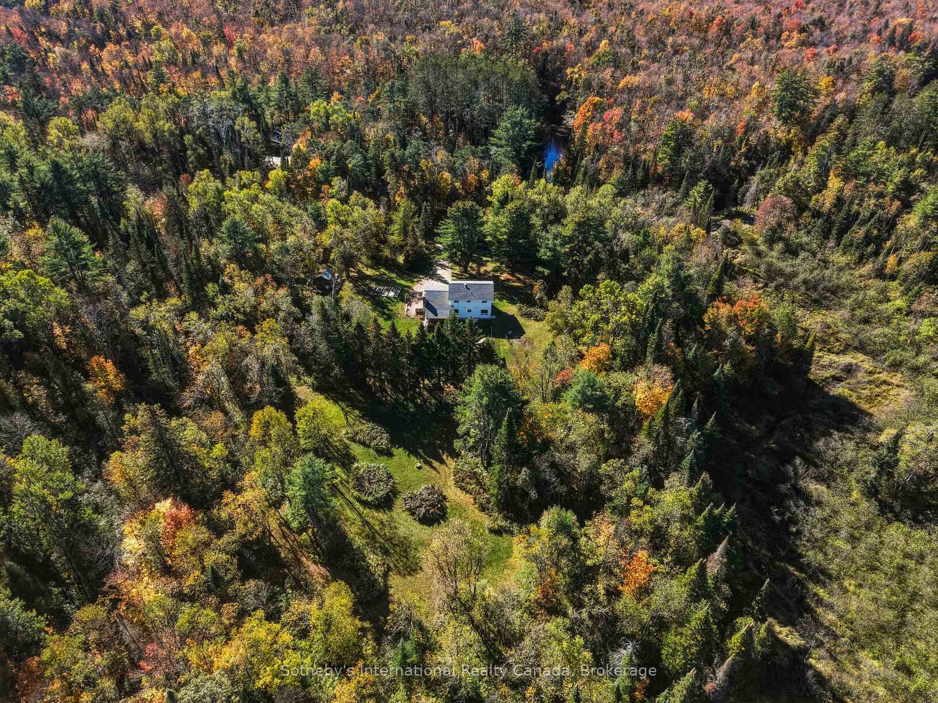 Photo 2 of 1229 Miriam Drive, Bracebridge, Oakley — HOMEH