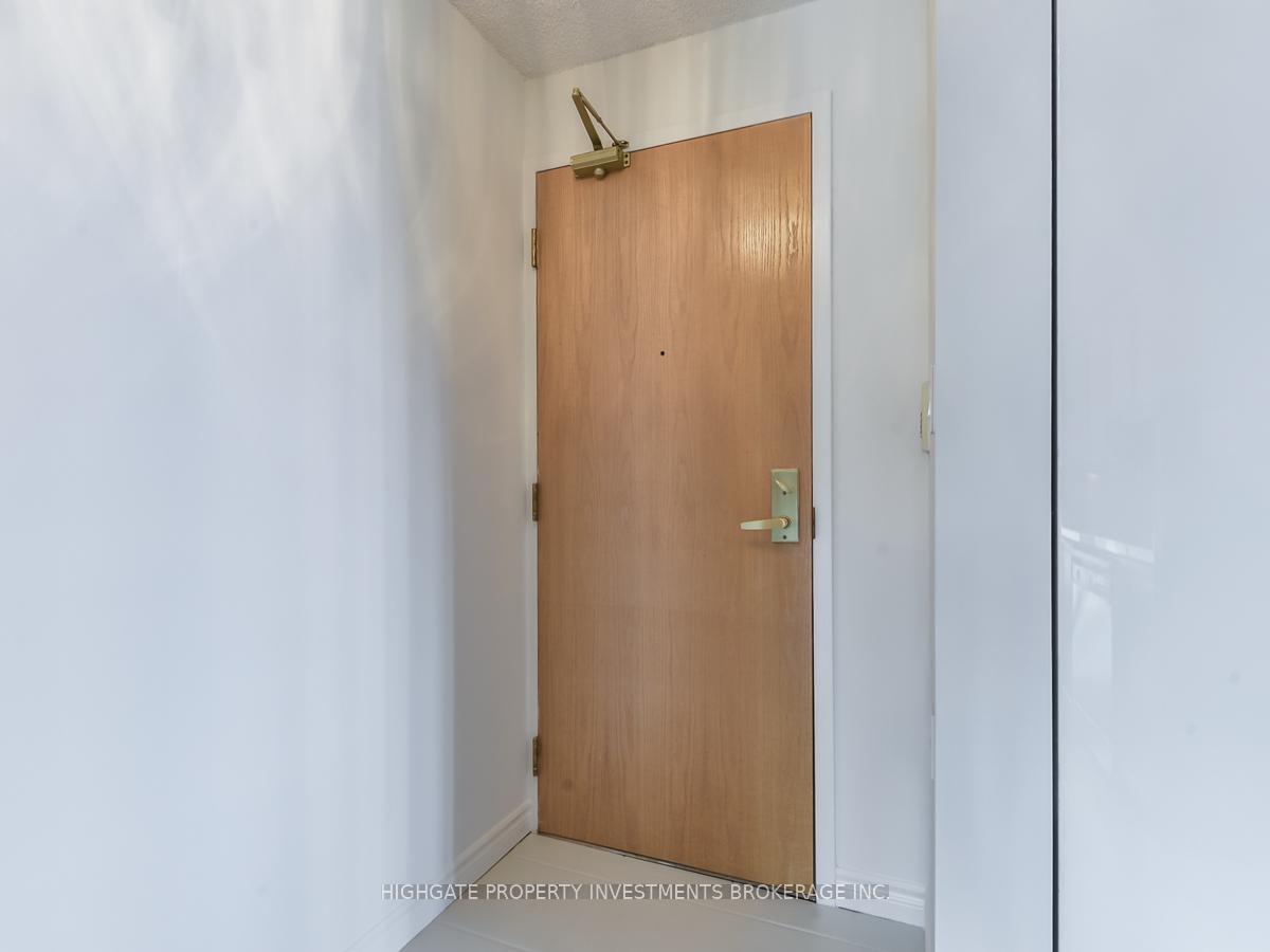 Photo 4 of Unit 1201, 195 Merton Street, Toronto, Mount Pleasant West — HOMEH