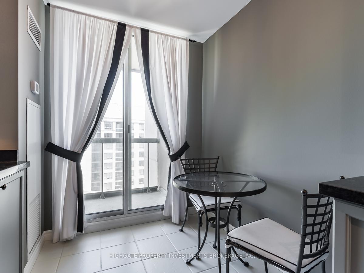 Photo 6 of Unit 1201, 195 Merton Street, Toronto, Mount Pleasant West — HOMEH