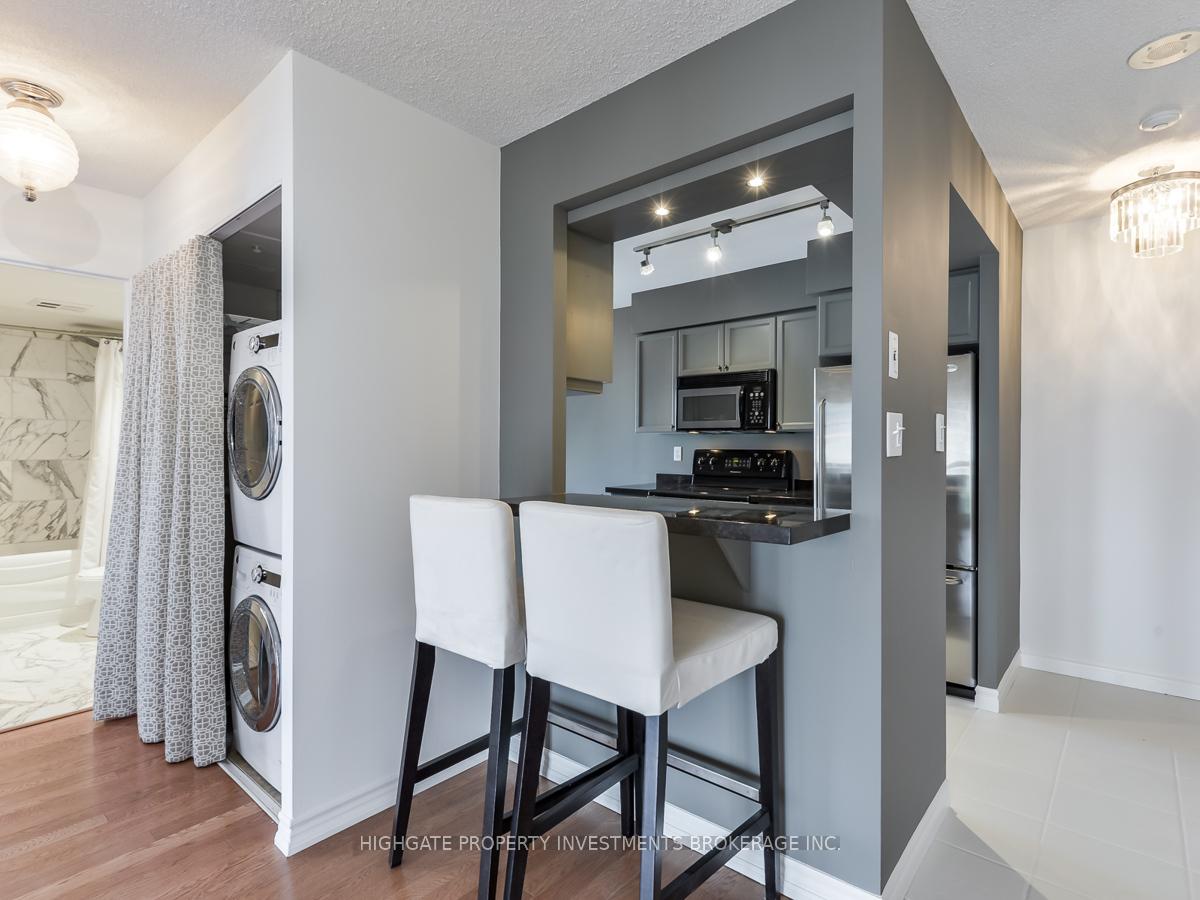 Photo 10 of Unit 1201, 195 Merton Street, Toronto, Mount Pleasant West — HOMEH