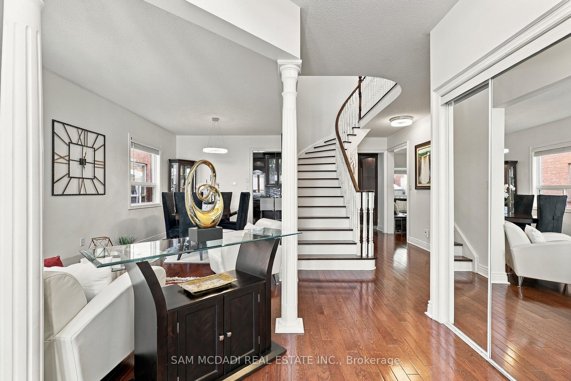 Photo 4 of 3263 Crimson King Circle, Mississauga, Lisgar — HOMEH
