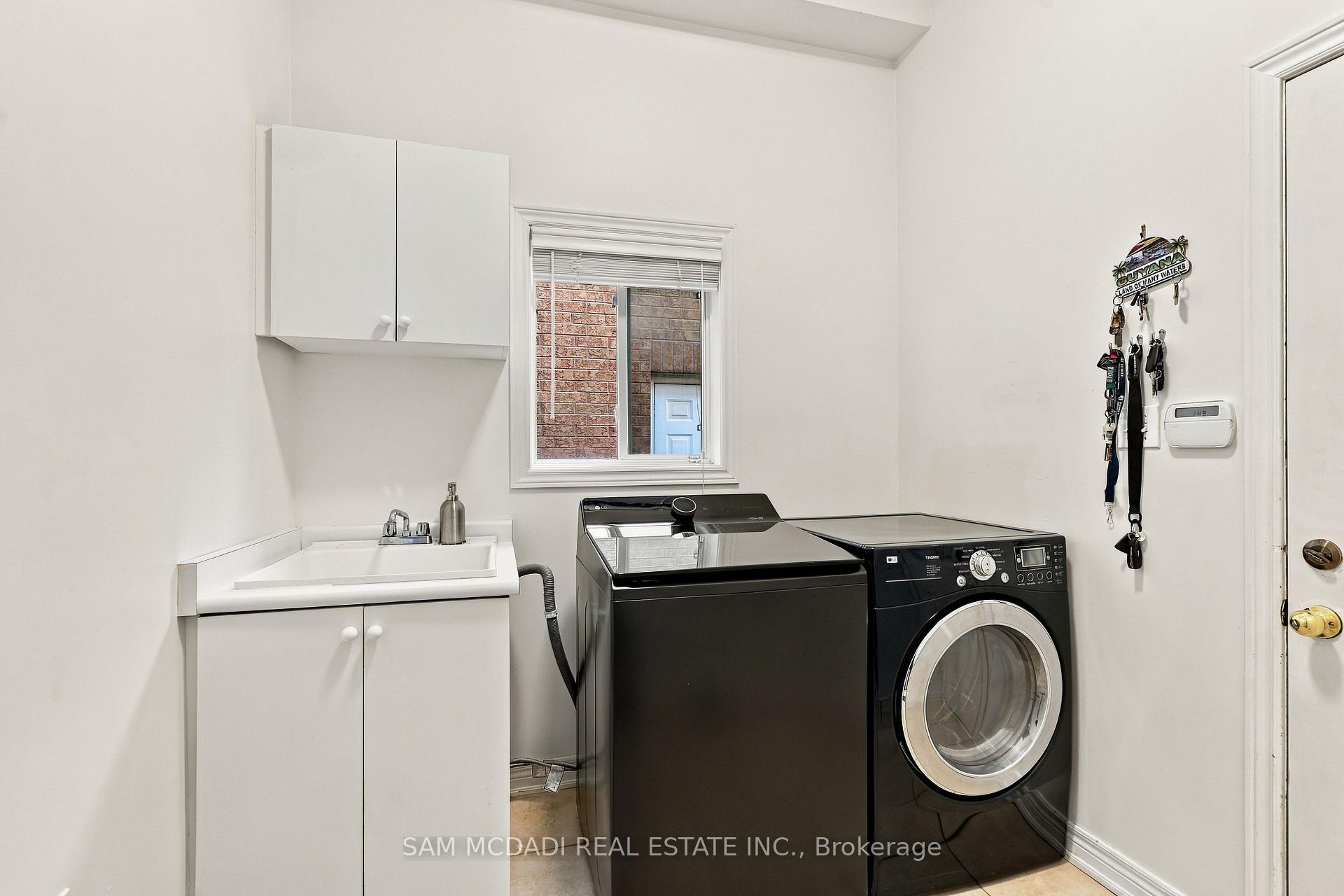 Photo 16 of 3263 Crimson King Circle, Mississauga, Lisgar — HOMEH