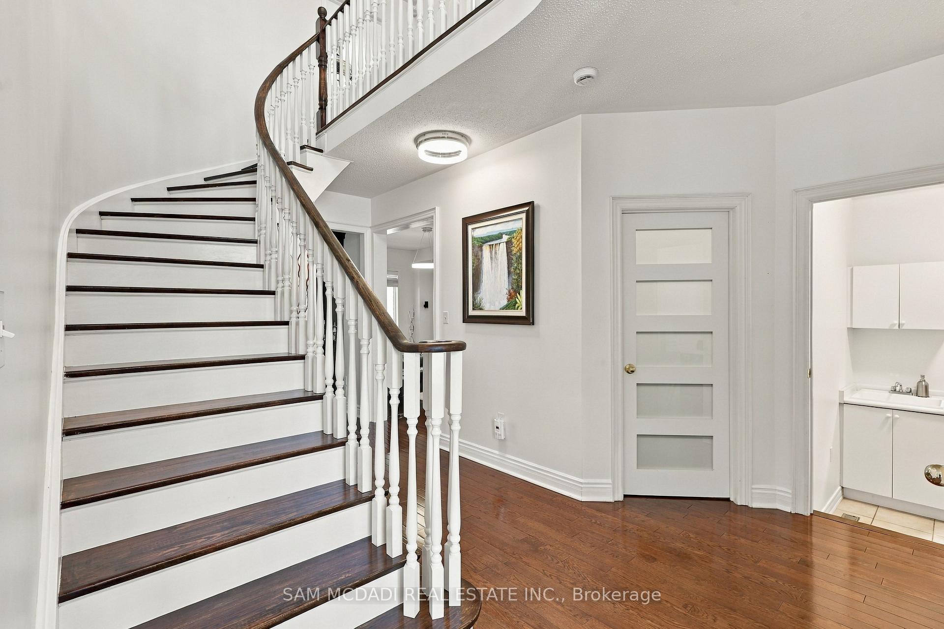 Photo 17 of 3263 Crimson King Circle, Mississauga, Lisgar — HOMEH