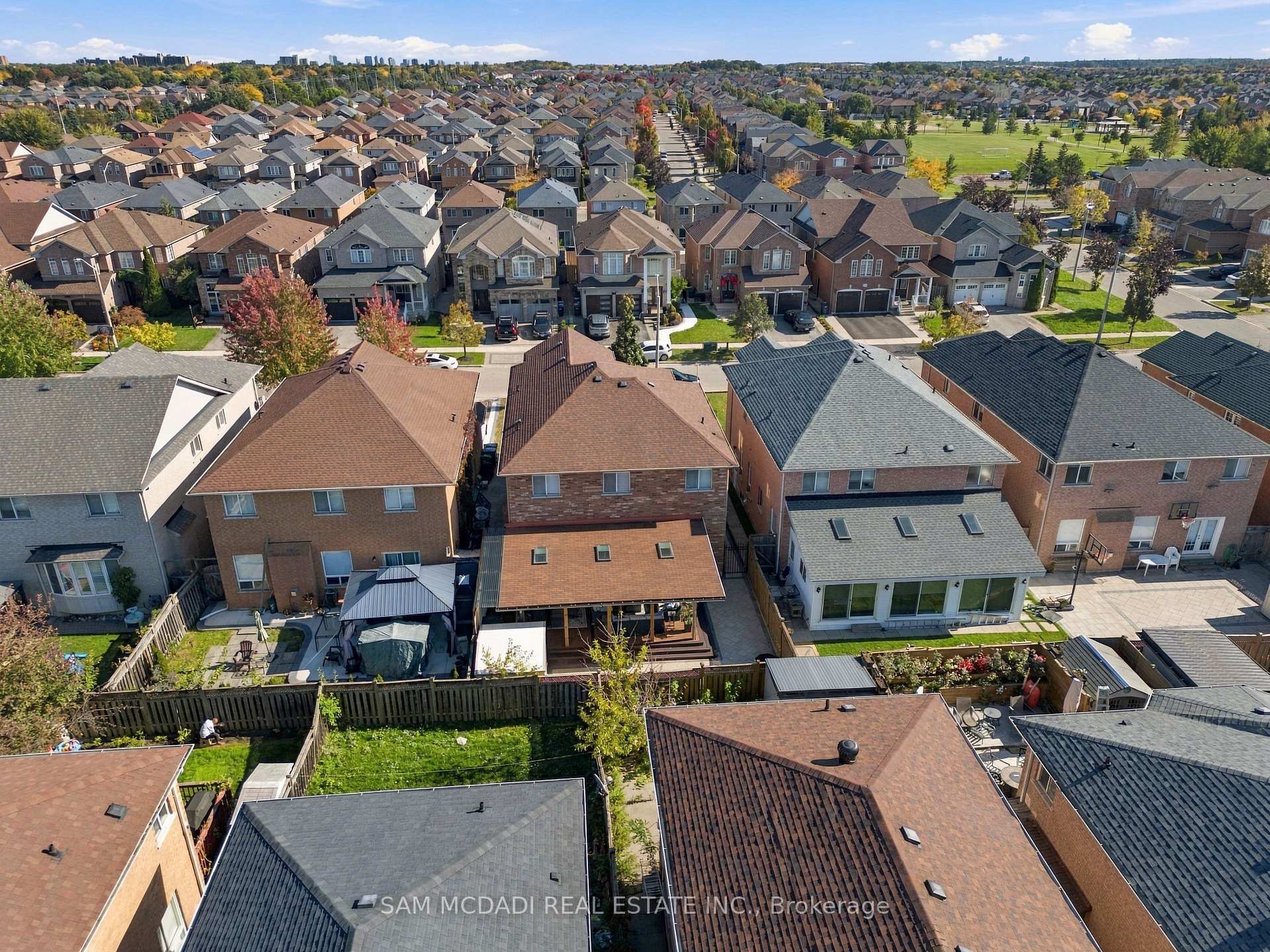 Photo 41 of 3263 Crimson King Circle, Mississauga, Lisgar — HOMEH