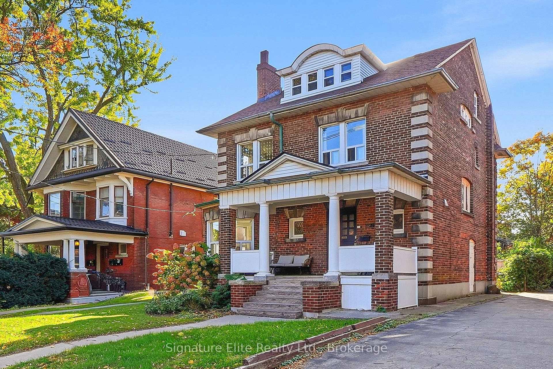 Photo of 272 Roncesvalles Avenue