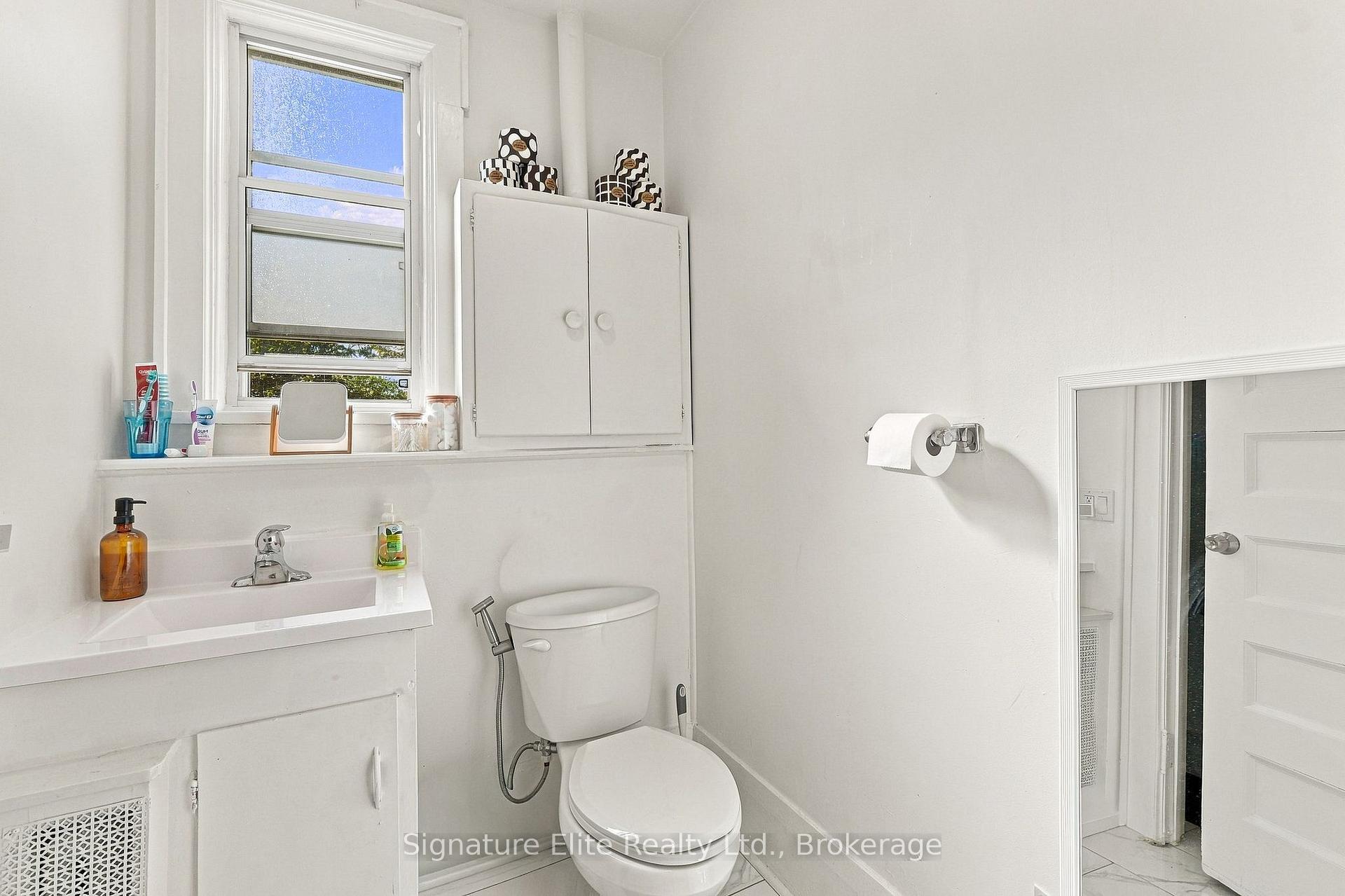 Photo 14 of 272 Roncesvalles Avenue, Toronto, High Park-Swansea — HOMEH