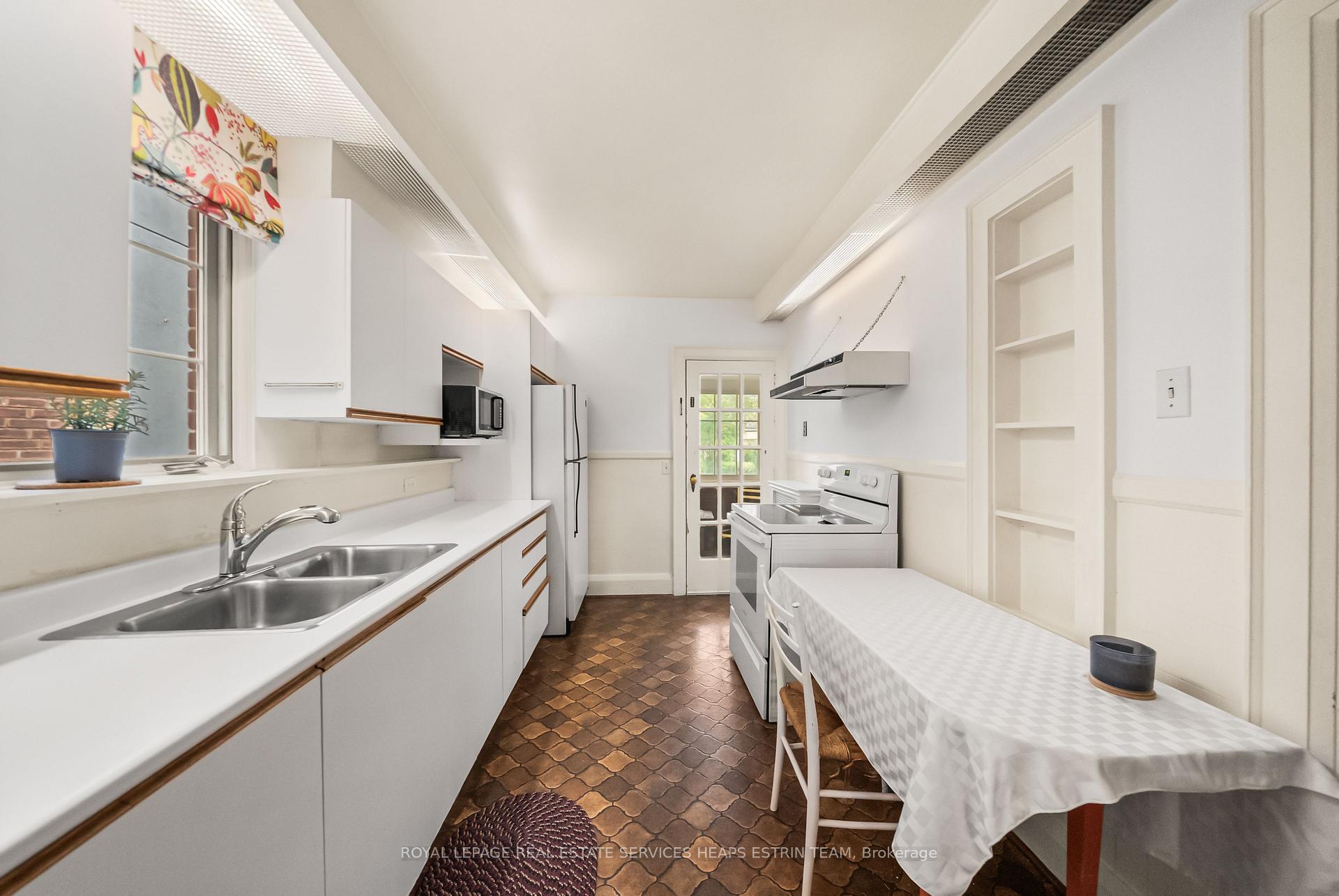 Photo 13 of 258 Deloraine Avenue, Toronto, Lawrence Park North — HOMEH