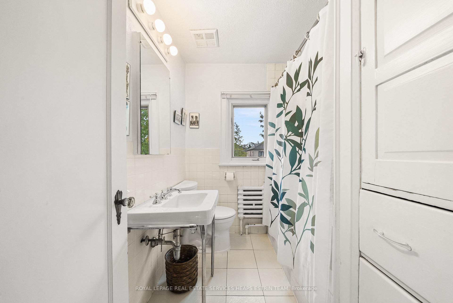 Photo 26 of 258 Deloraine Avenue, Toronto, Lawrence Park North — HOMEH