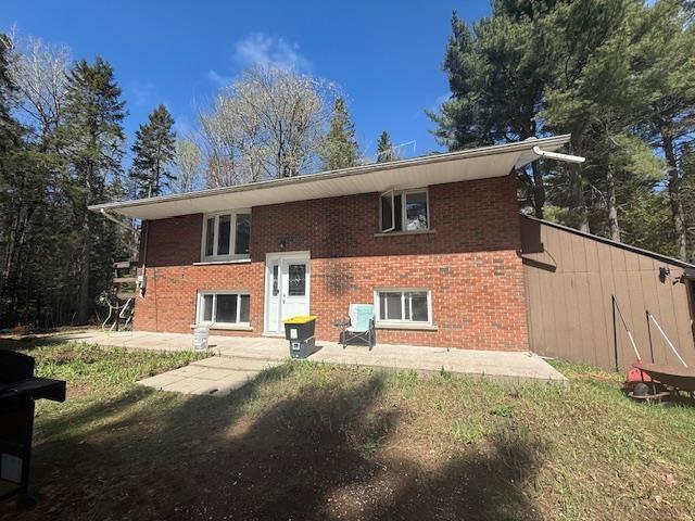 Front of 372 Highway 552 W