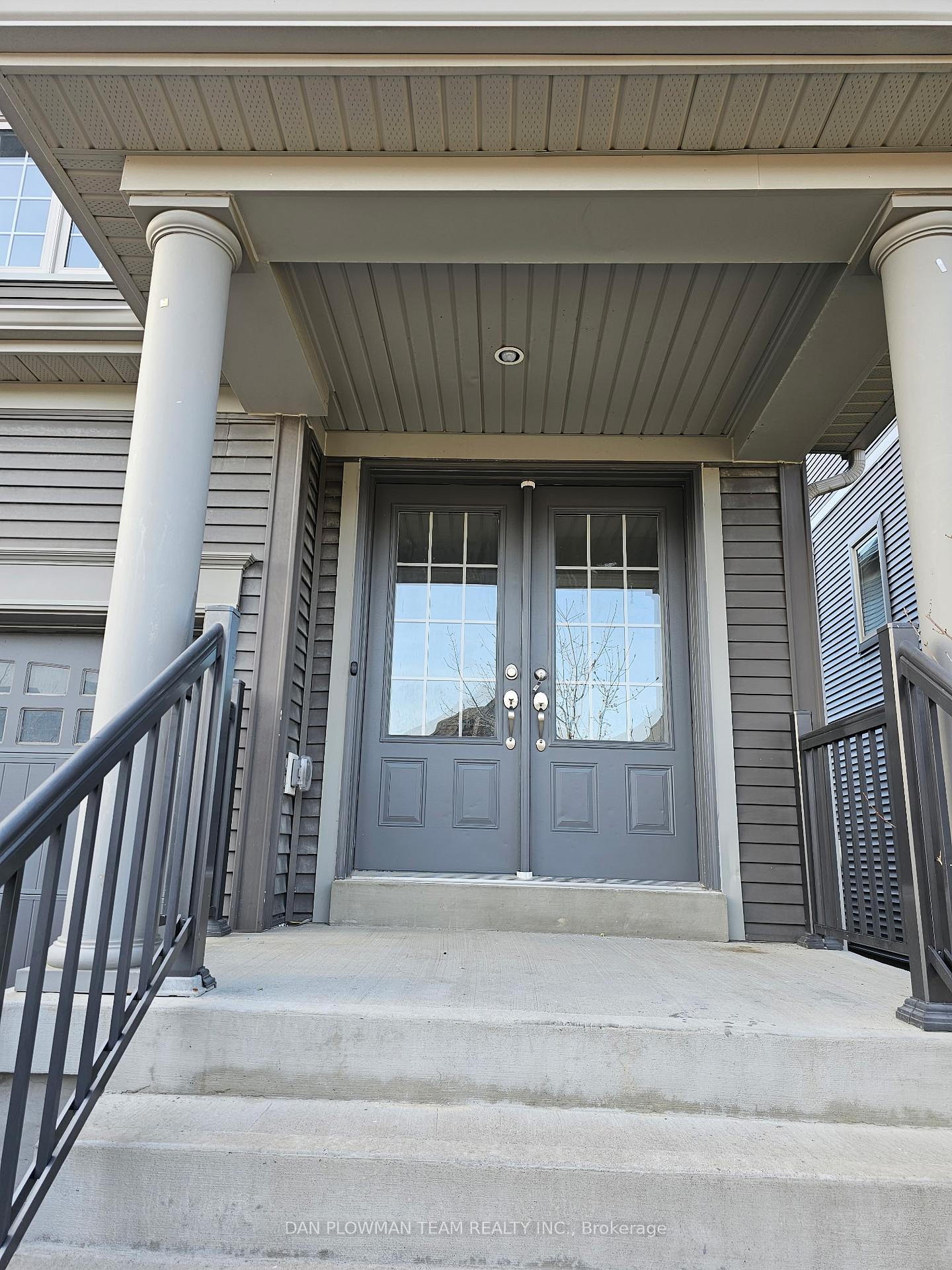 Photo of 150 Dance Act Avenue