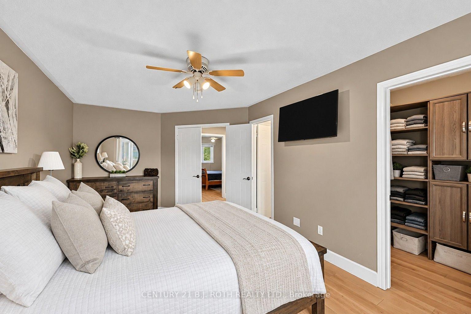 Photo 17 of 36 Aikens Crescent, Barrie, Holly — HOMEH