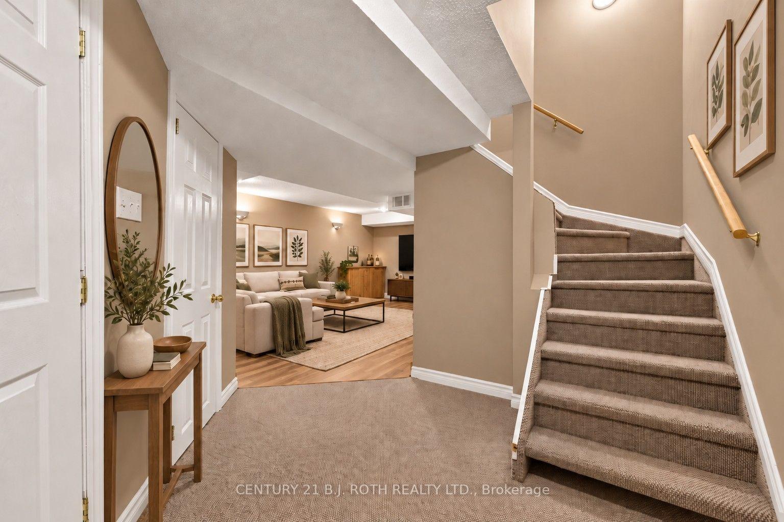 Photo 21 of 36 Aikens Crescent, Barrie, Holly — HOMEH