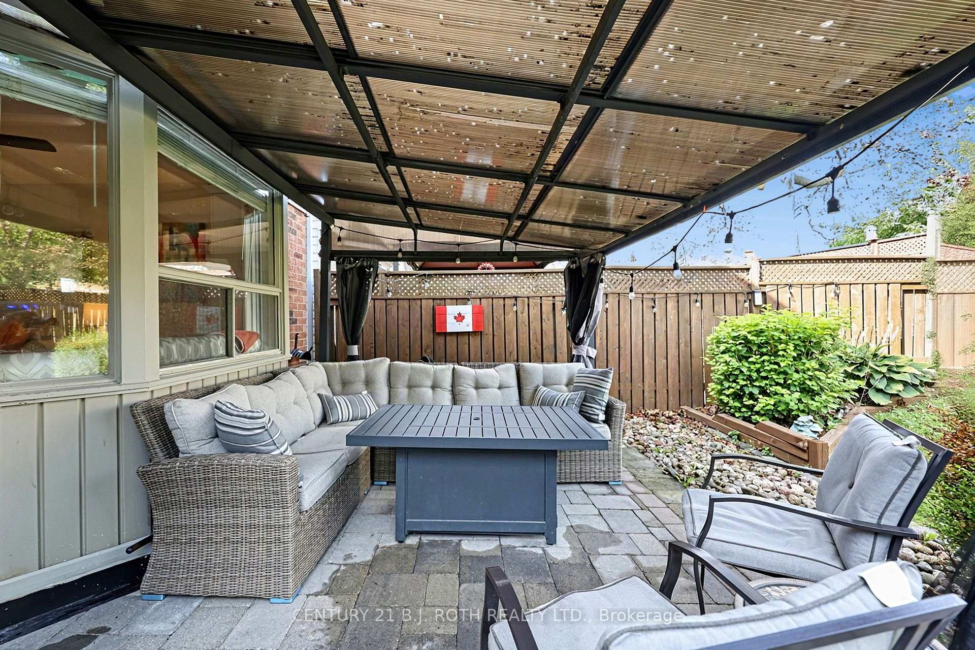 Photo 25 of 36 Aikens Crescent, Barrie, Holly — HOMEH