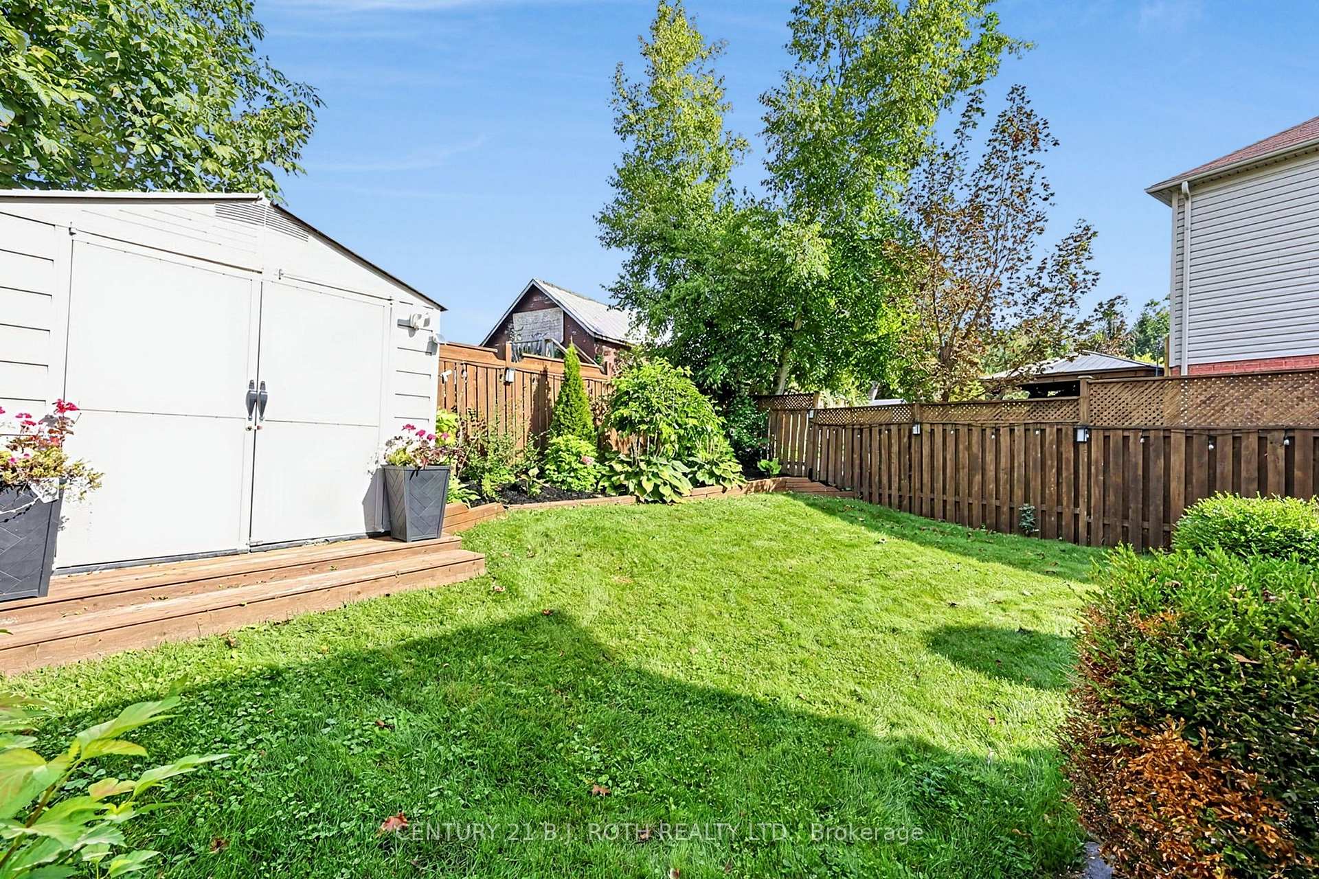 Photo 27 of 36 Aikens Crescent, Barrie, Holly — HOMEH