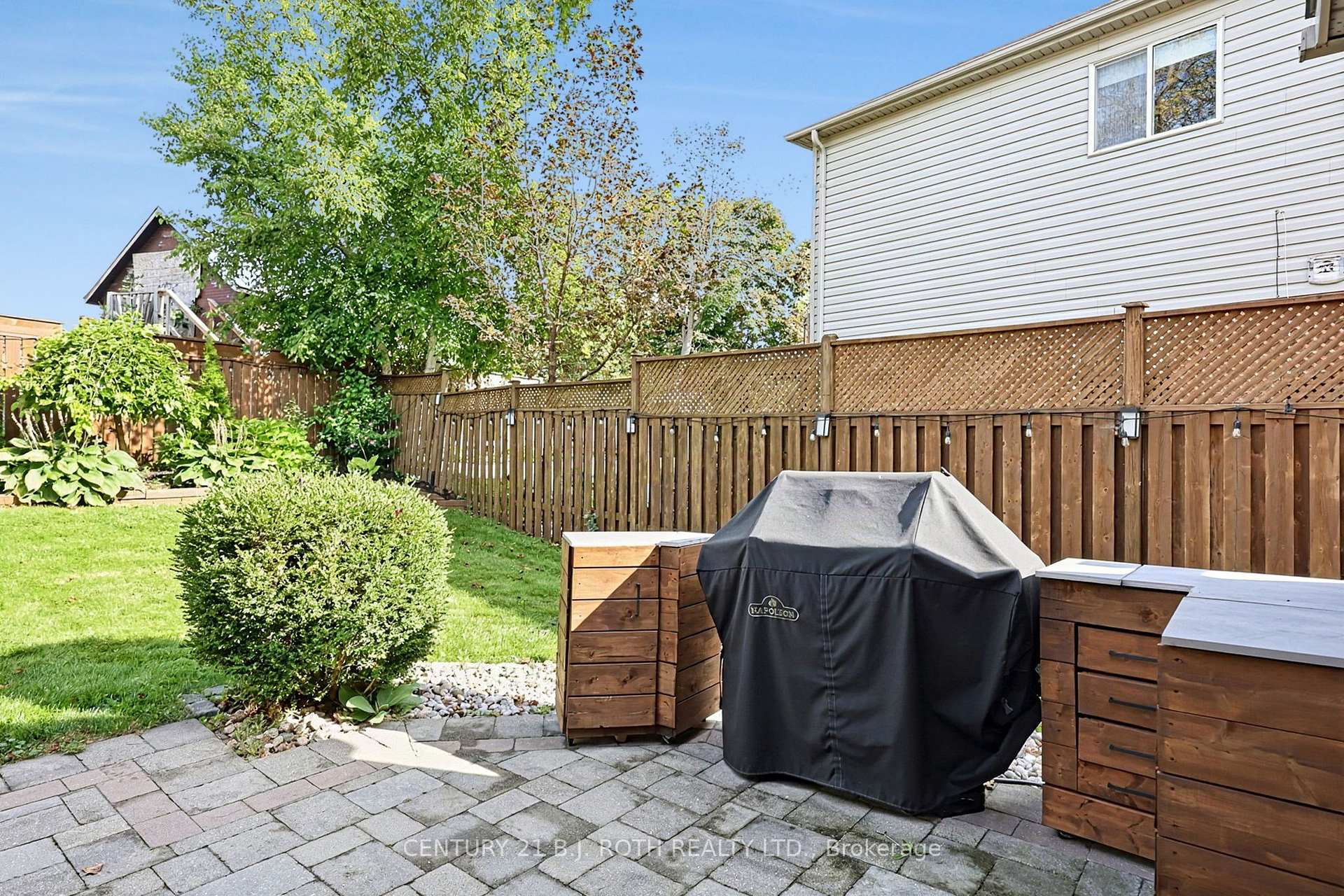 Photo 28 of 36 Aikens Crescent, Barrie, Holly — HOMEH